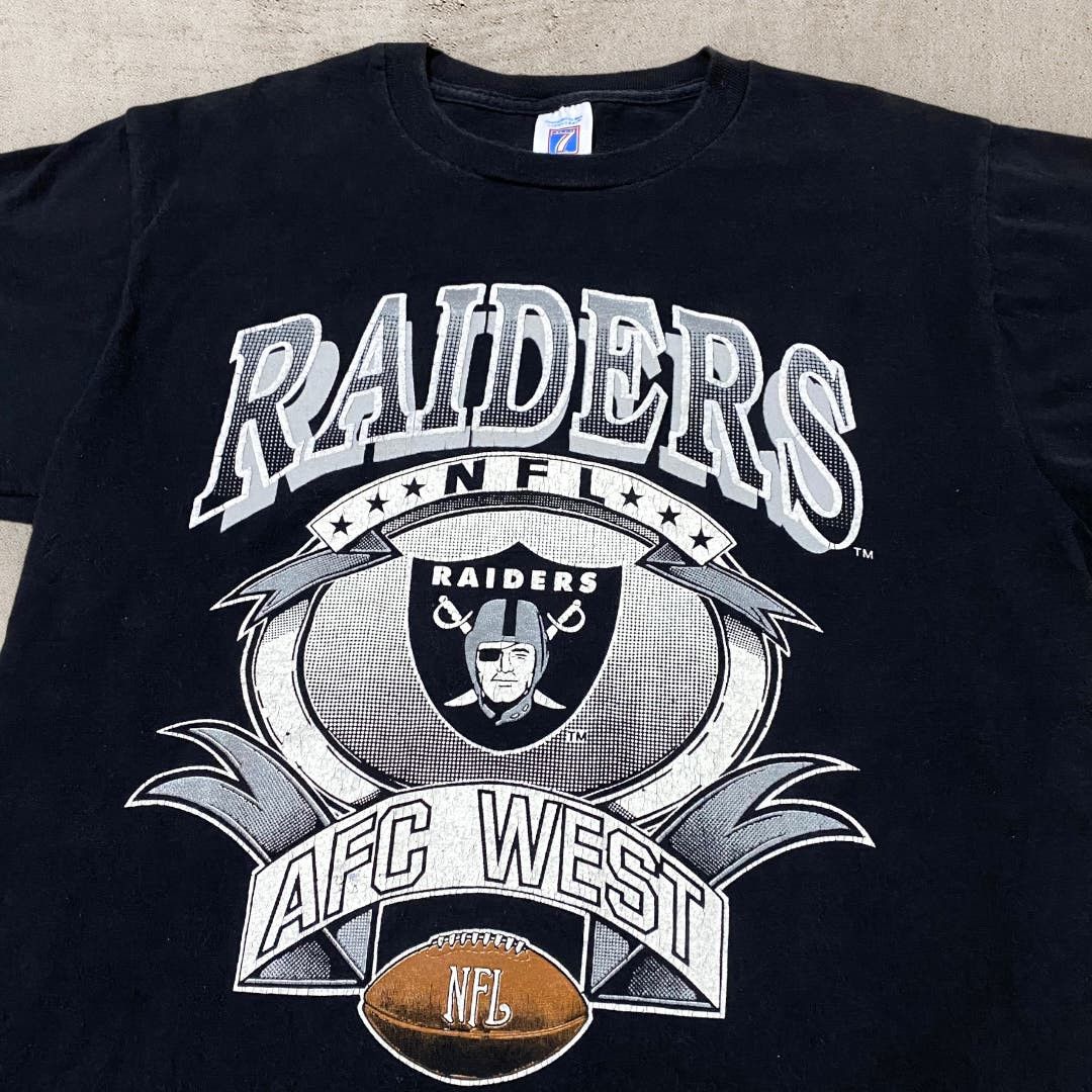 Single Stitch Vtg sold 1992 NFL RAIDERS Black & Silver OVP All Over Print Logo Tee