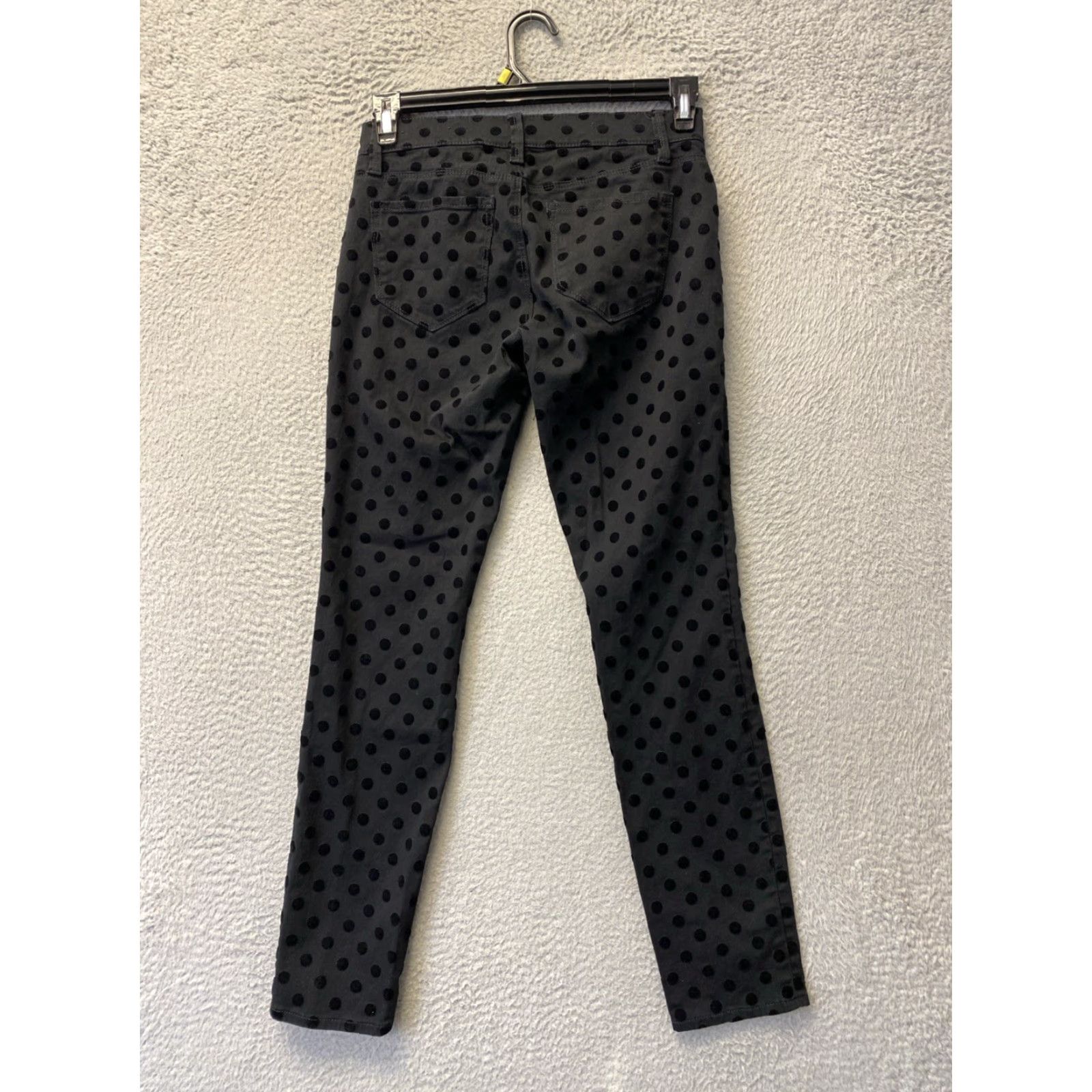 Ann Taylor Ann Taylor Jeans Women Slim Black Velvet Dots Low-Rise Skinny 28 Inseam 28 Size 2 Regular Denim Color Black Size 28" / US 6 / IT 42 - 7 Thumbnail