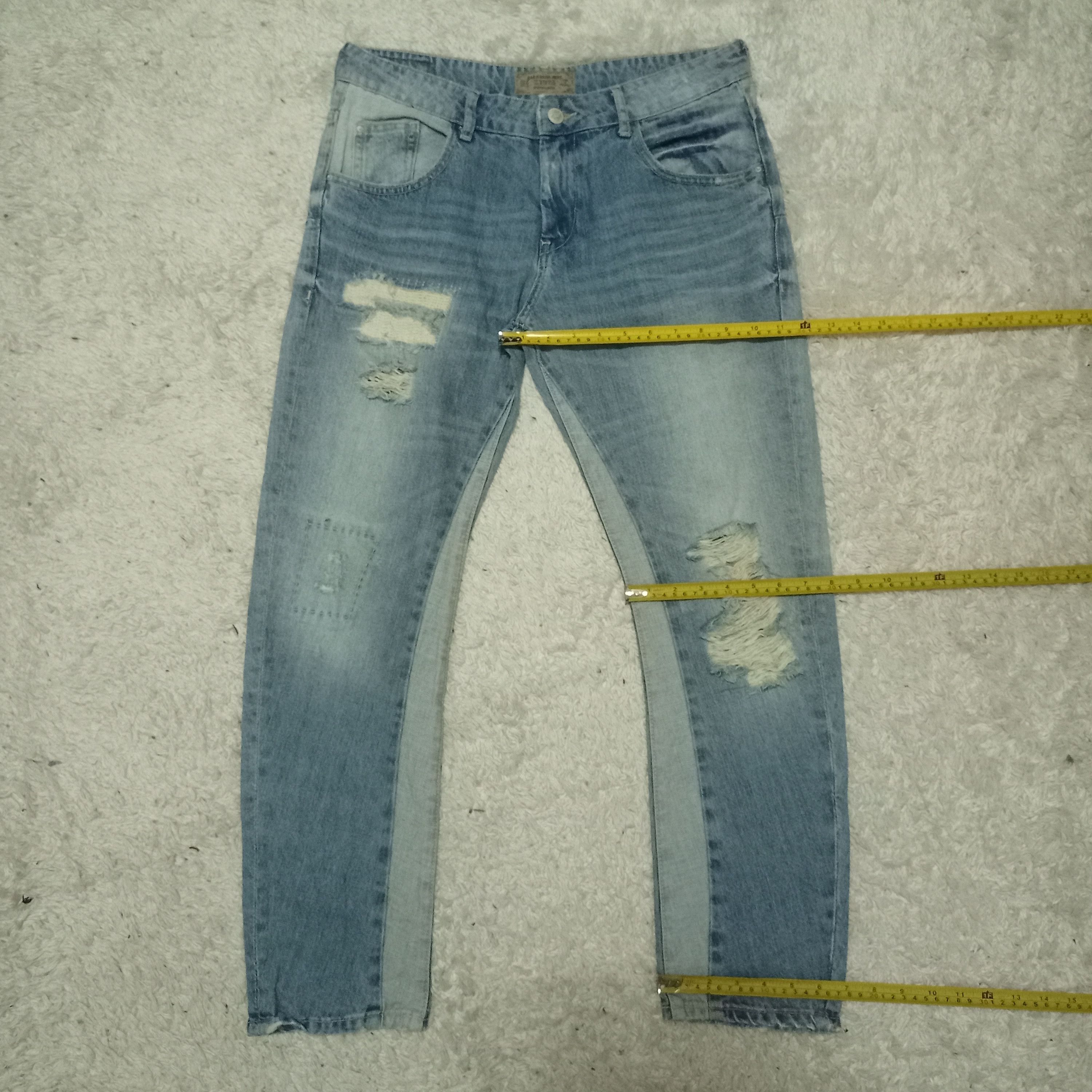 Zara Vintage Zara Hybrid Two Tone Curve Leg Distressed Jeans Size US 32 / EU 48 - 9 Thumbnail