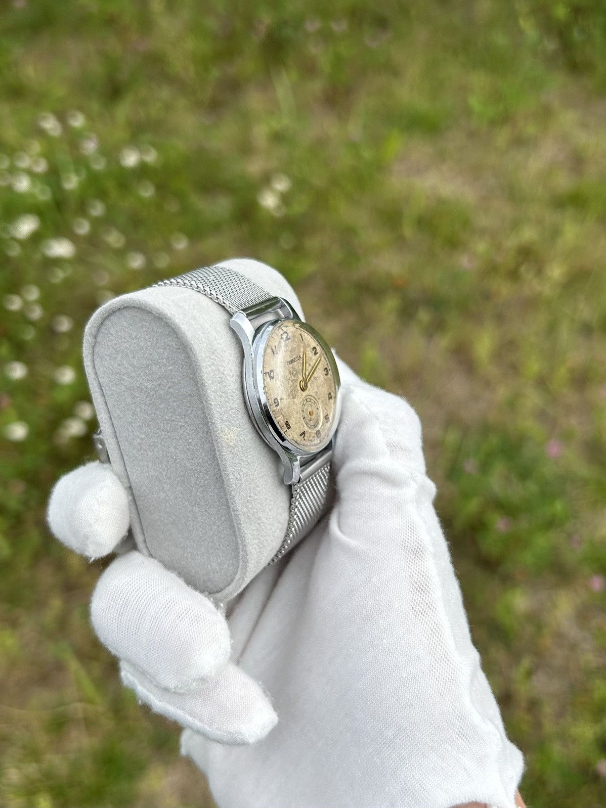 Vintage Vintage Watch Pobeda Made in USSR Soviet Wristwatch 1950s Size ONE SIZE - 7 Thumbnail