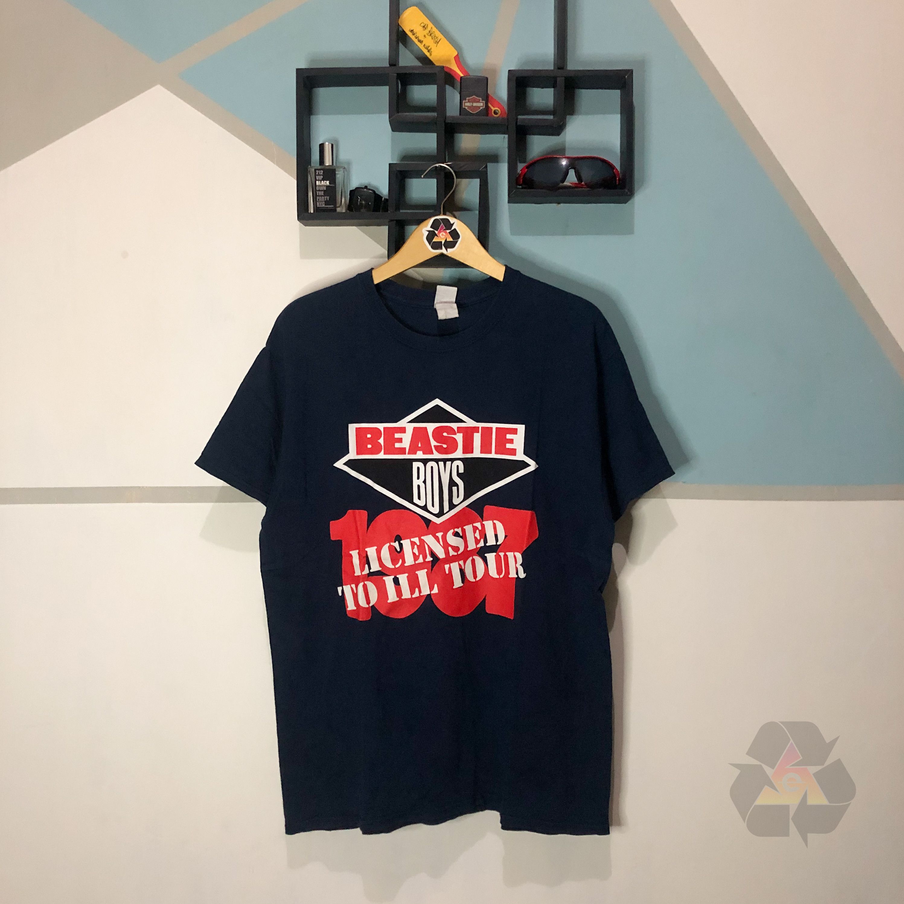 Band Tees Vintage Bestie Boys 1987 Licensed To I'll Tour T-Shirt Size US L / EU 52-54 / 3 - 2 Thumbnail