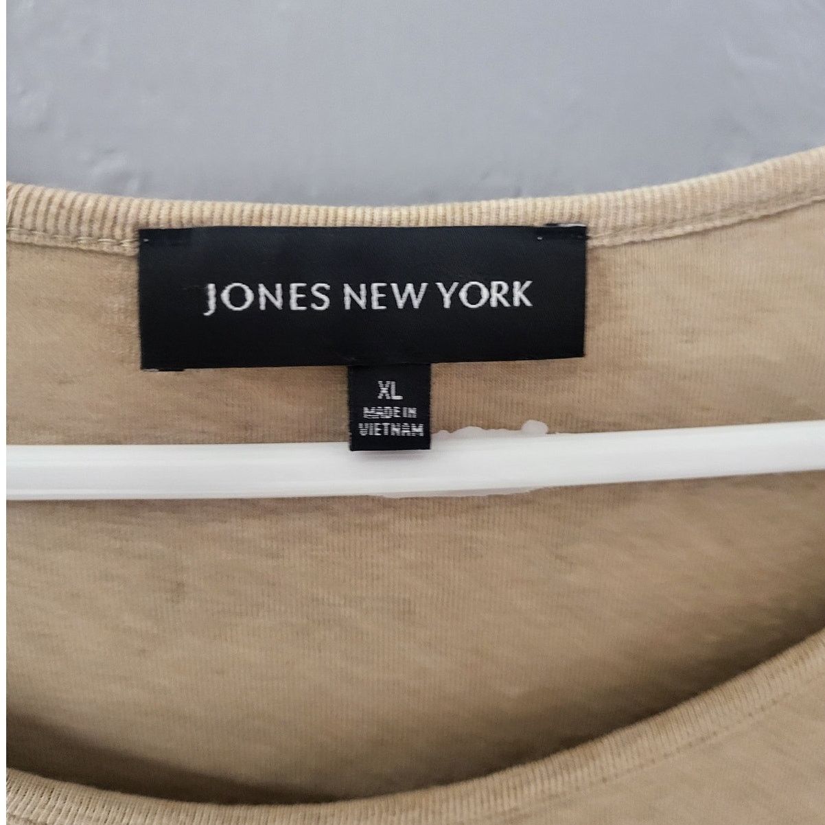 Jones New York Bundle - Jones New York Scoop 3/4 Sleeve Tops - Tan & Red-XL Size XL / US 12-14 / IT 48-50 - 4 Thumbnail