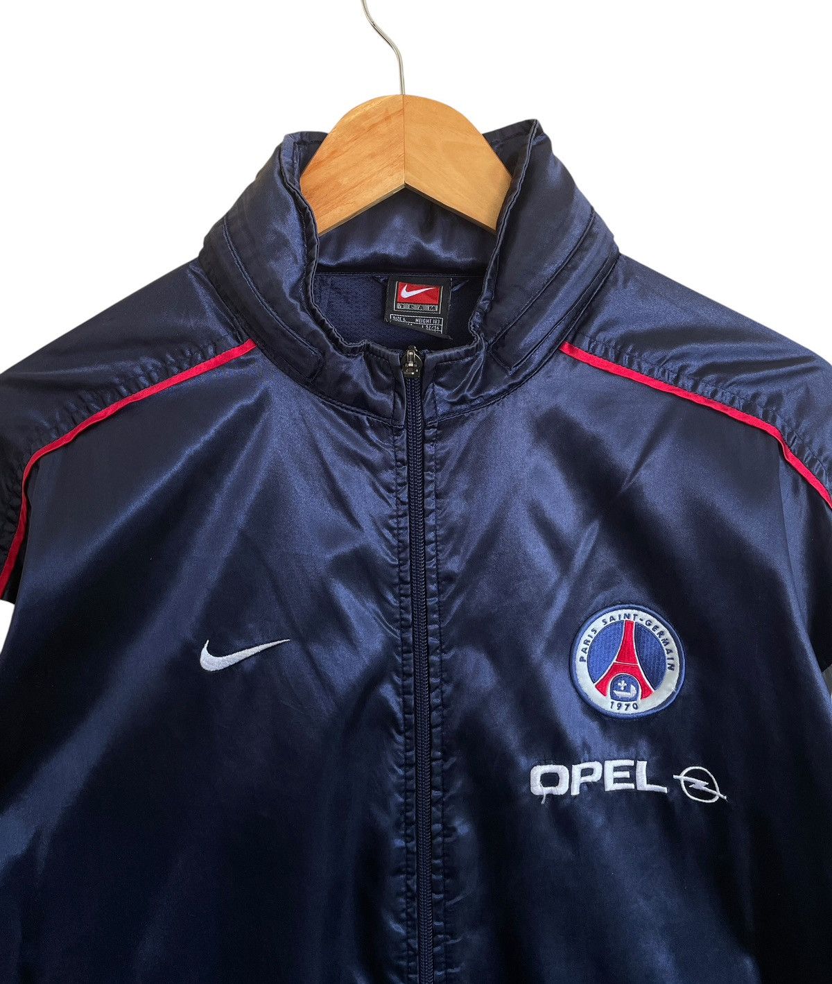 Nike Vintage Nike Football Team Paris Saint Germain Jacket 2000s Size US L / EU 52-54 / 3 - 3 Thumbnail