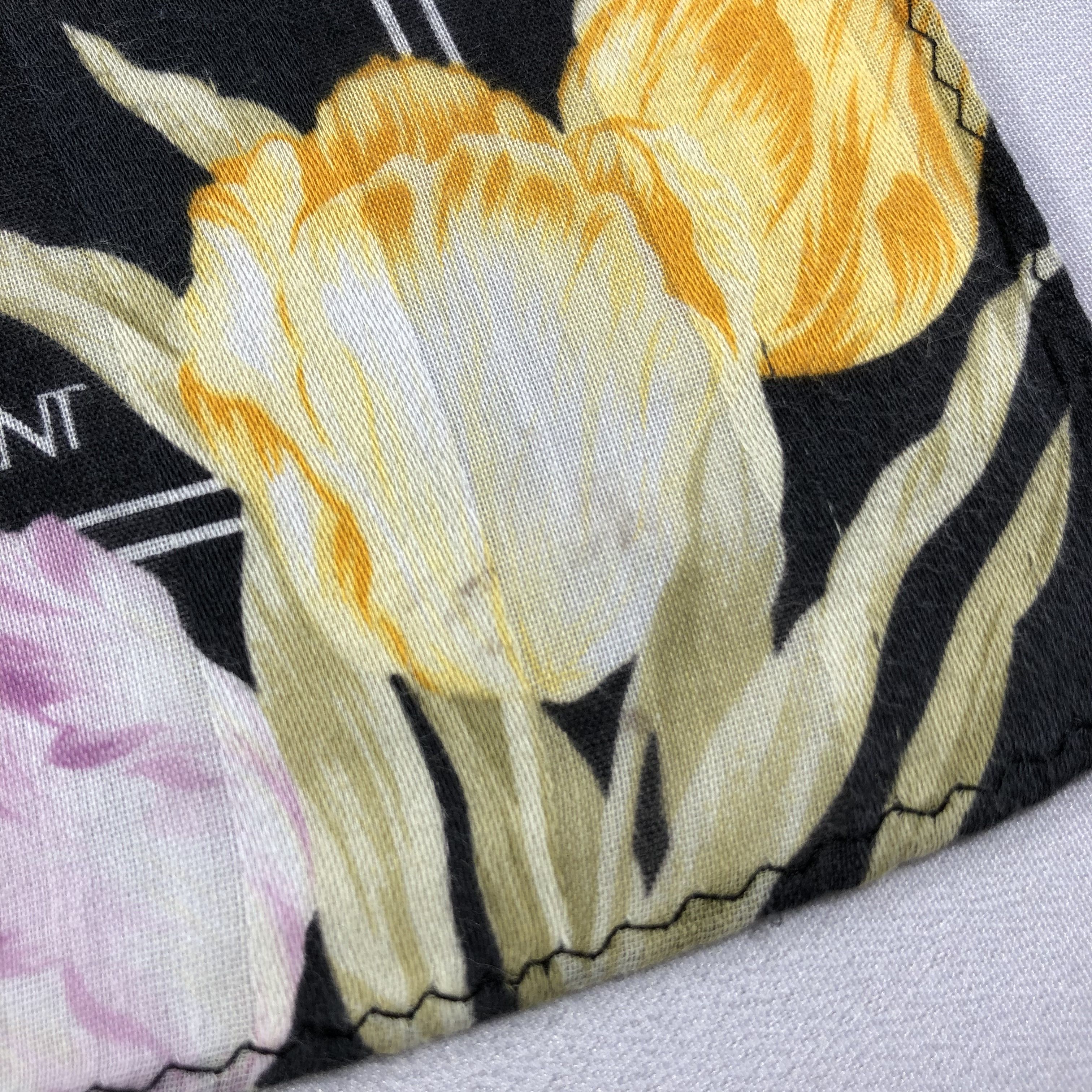 Yves Saint Laurent YSL Floral Handkerchief Neckerchief Bandana H1669 Size ONE SIZE - 6 Thumbnail