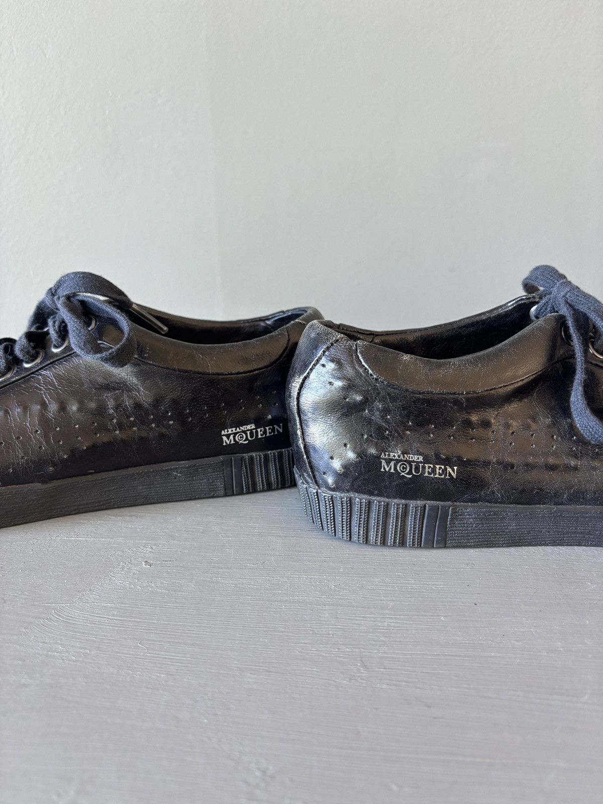 Alexander McQueen × Puma Alexander McQueen x Puma Scarred Street Sneakers 7.5 Black Size US 7.5 / EU 40-41 - 6 Thumbnail