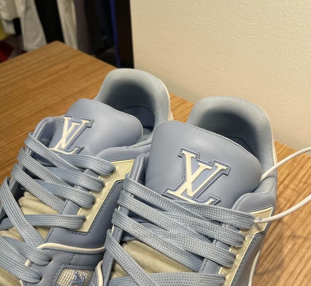 Louis Vuitton Louis Vuitton Trainer Leather Low. Size US 8.5 / EU 41-42 - 5 Thumbnail