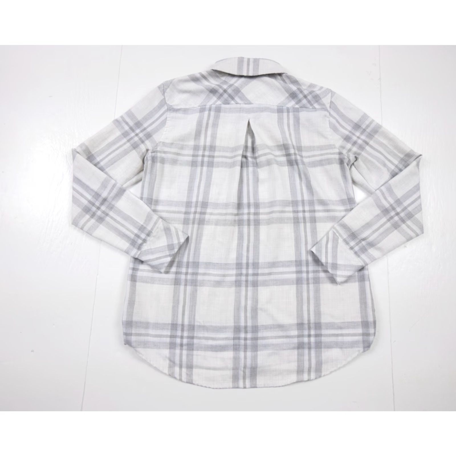 Vineyard Vines Vineyard Vines Shirt Womens 2 Gray Button Up Long Sleeve Relaxed Plaid Ladies Size XS / US 0-2 / IT 36-38 - 7 Thumbnail
