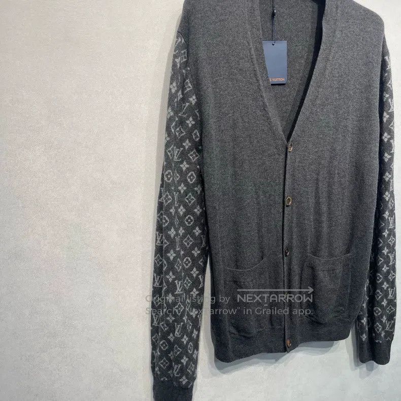 Louis Vuitton Louis Vuitton size 4l Full logo patchwork cardigan sweater Size US M / EU 48-50 / 2 - 3 Thumbnail