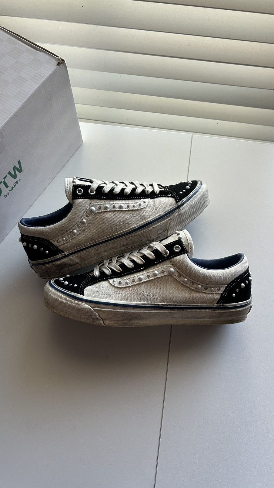 Vans Pearlized Vans Size US 10.5 / EU 43-44 - 1 Thumbnail