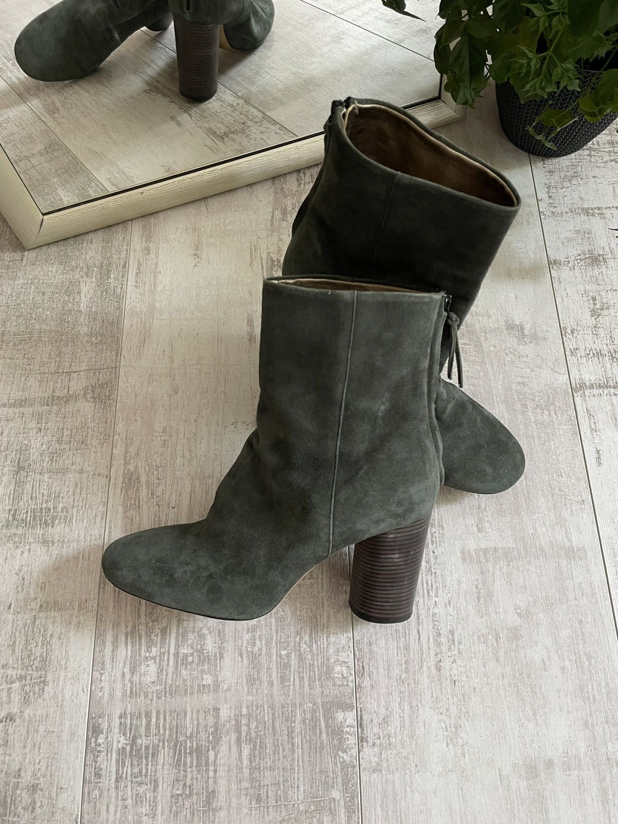 Isabel Marant Isabel Marant Suede Ankle Boots Green RARE Size US 9 / IT 39 - 2 Thumbnail
