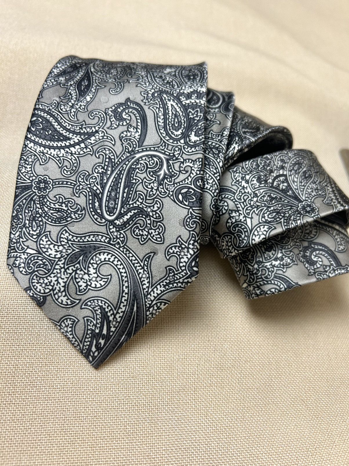 Paul Smith Paul Smith silver jacquard paisley Silk Mens Tie Size ONE SIZE - 2 Thumbnail