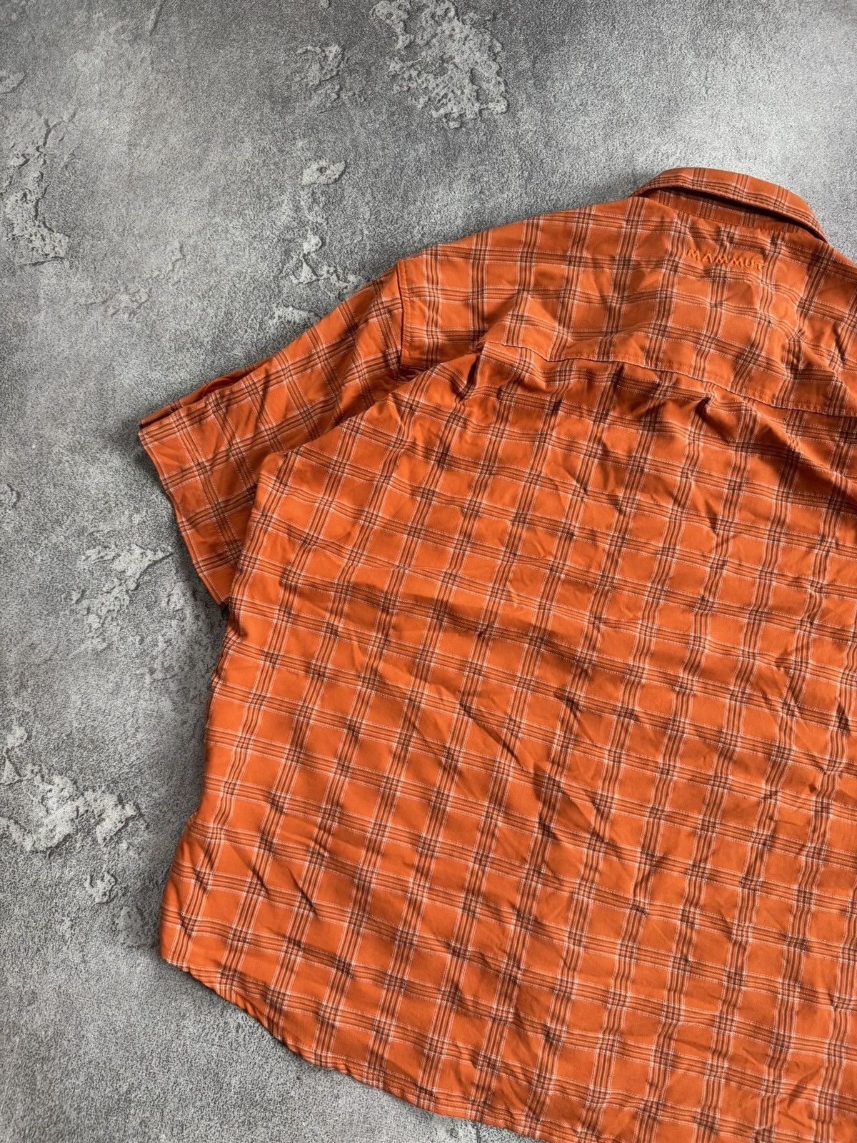 Mammut Mammut L Chekered shirt button up short sleeve outdoor Size US L / EU 52-54 / 3 - 11 Thumbnail