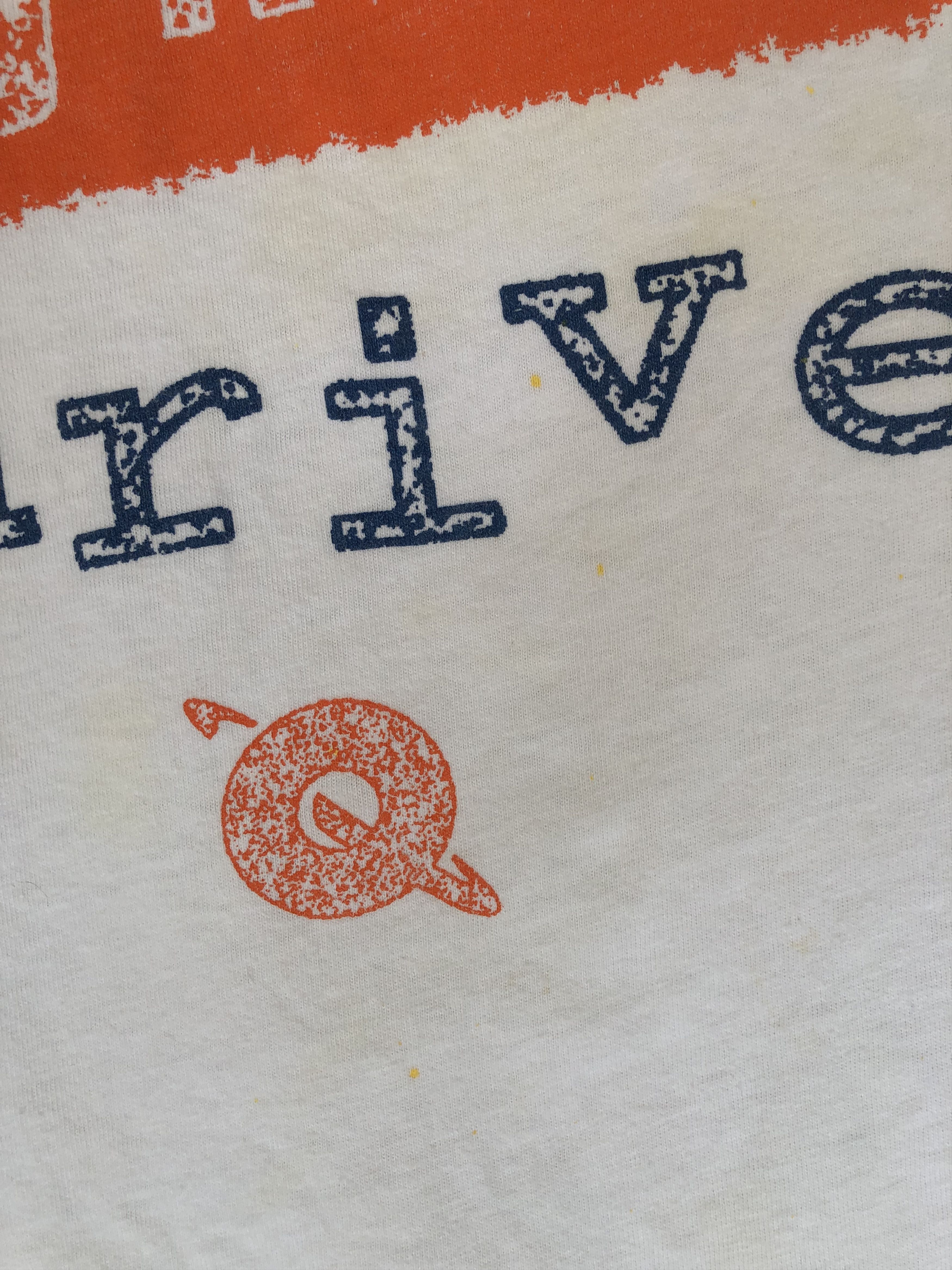 Vintage Vintage 90s thrive game Stay Alive Very Rare Tee Size US L / EU 52-54 / 3 - 5 Thumbnail