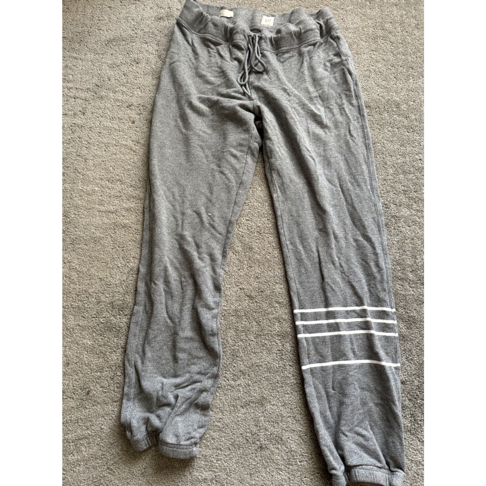 Gap VINTAGE Gap Women's Sweatpants Tapered Lounge Pants Fall Winter Spring Summer Activewear Size Small Gray Logo Athleisure Size 28" / US 6 / IT 42 - 2 Thumbnail