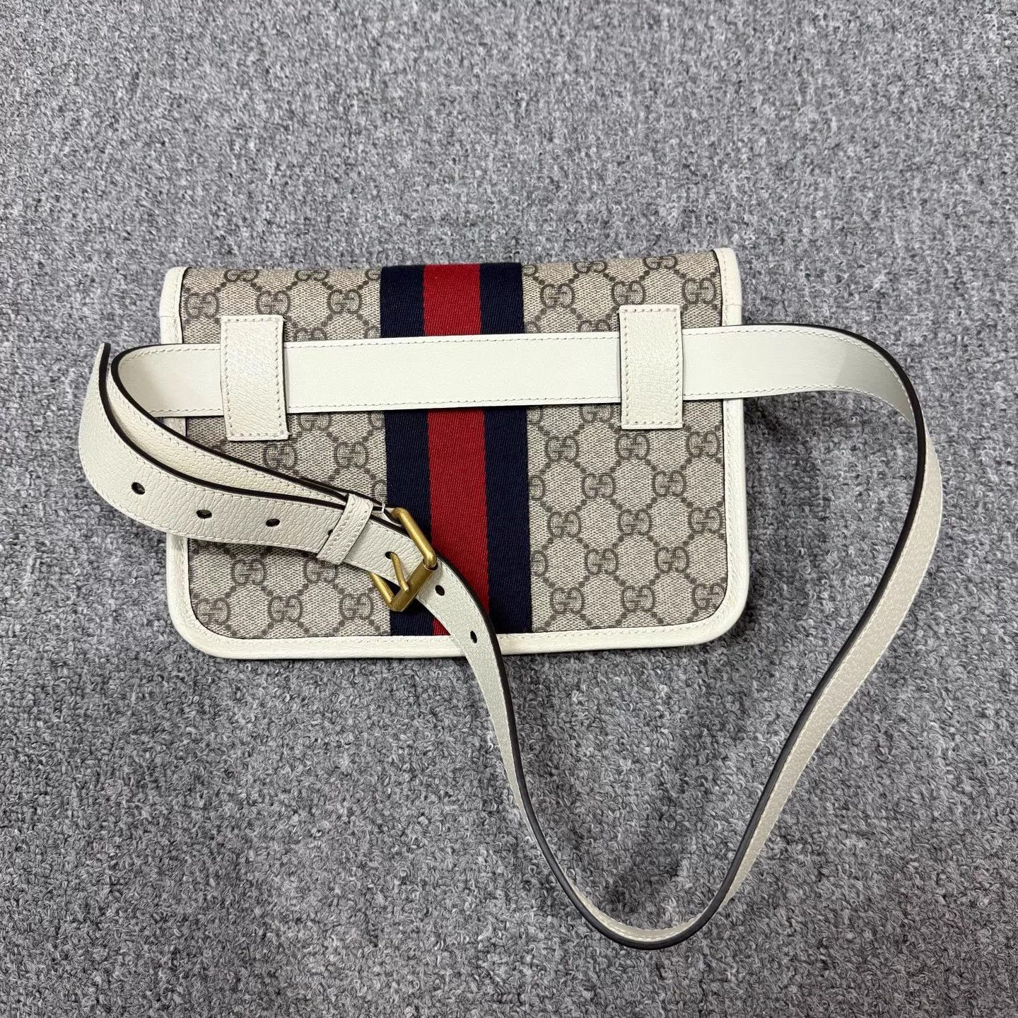 Gucci Gucci White GG Supreme Waist Bag Size ONE SIZE - 2 Thumbnail