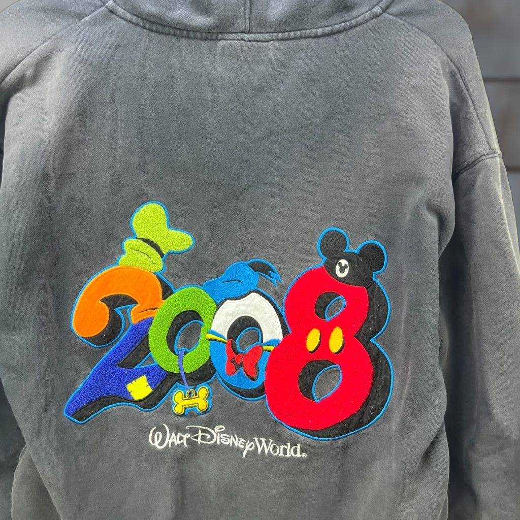 Disney VINTAGE Disney World 2008 Y2K Hoodie Men M Black Zip Full Zip Sun Faded Size US M / EU 48-50 / 2 - 1 Thumbnail