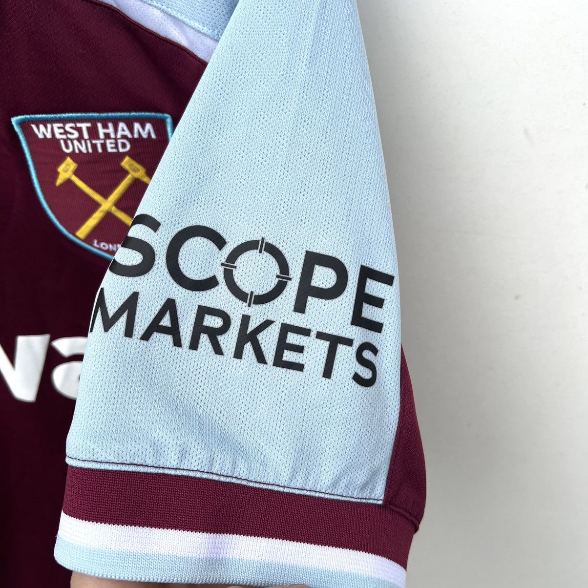 Umbro Umbro West Ham Home 2023-2024 soccer jersey football t shirt Size US L / EU 52-54 / 3 - 4 Thumbnail