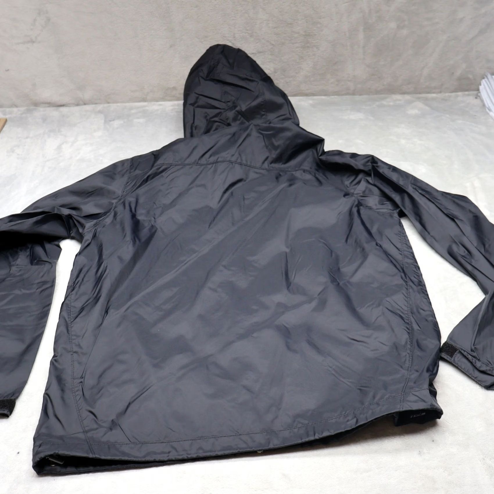 Rains Columbia Jacket Mens M Black Hooded Wind Rain Light Pack Outdoor Hiking Size US M / EU 48-50 / 2 - 7 Thumbnail