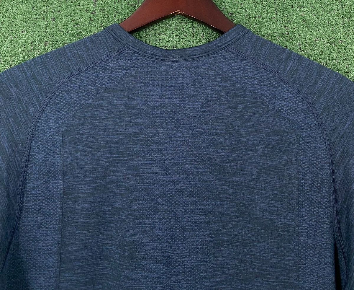 Lululemon Lululemon Metal Vent Henley Short Sleeve Shirt Navy Large Size US L / EU 52-54 / 3 - 5 Thumbnail