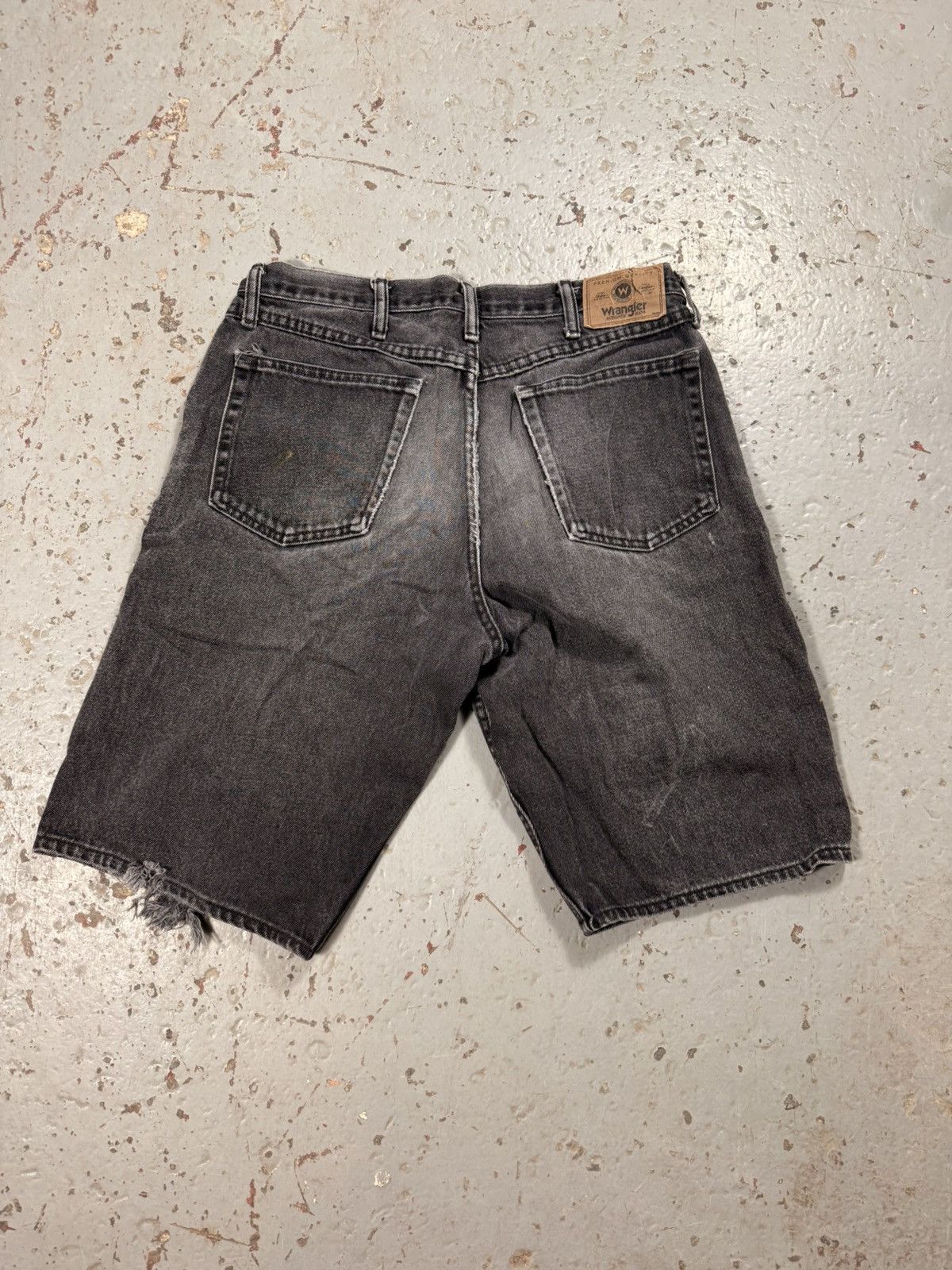 Wrangler Vintage Wrangler Basics Pink Floyd Faded Denim Jorts Size US 32 / EU 48 - 6 Thumbnail