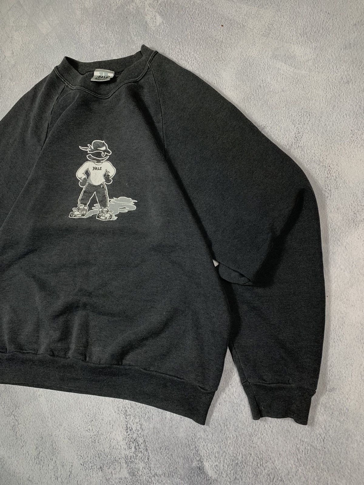 Other Vintage 90s Yale University sweatshirt big logo style size M Size US M / EU 48-50 / 2 - 3 Thumbnail