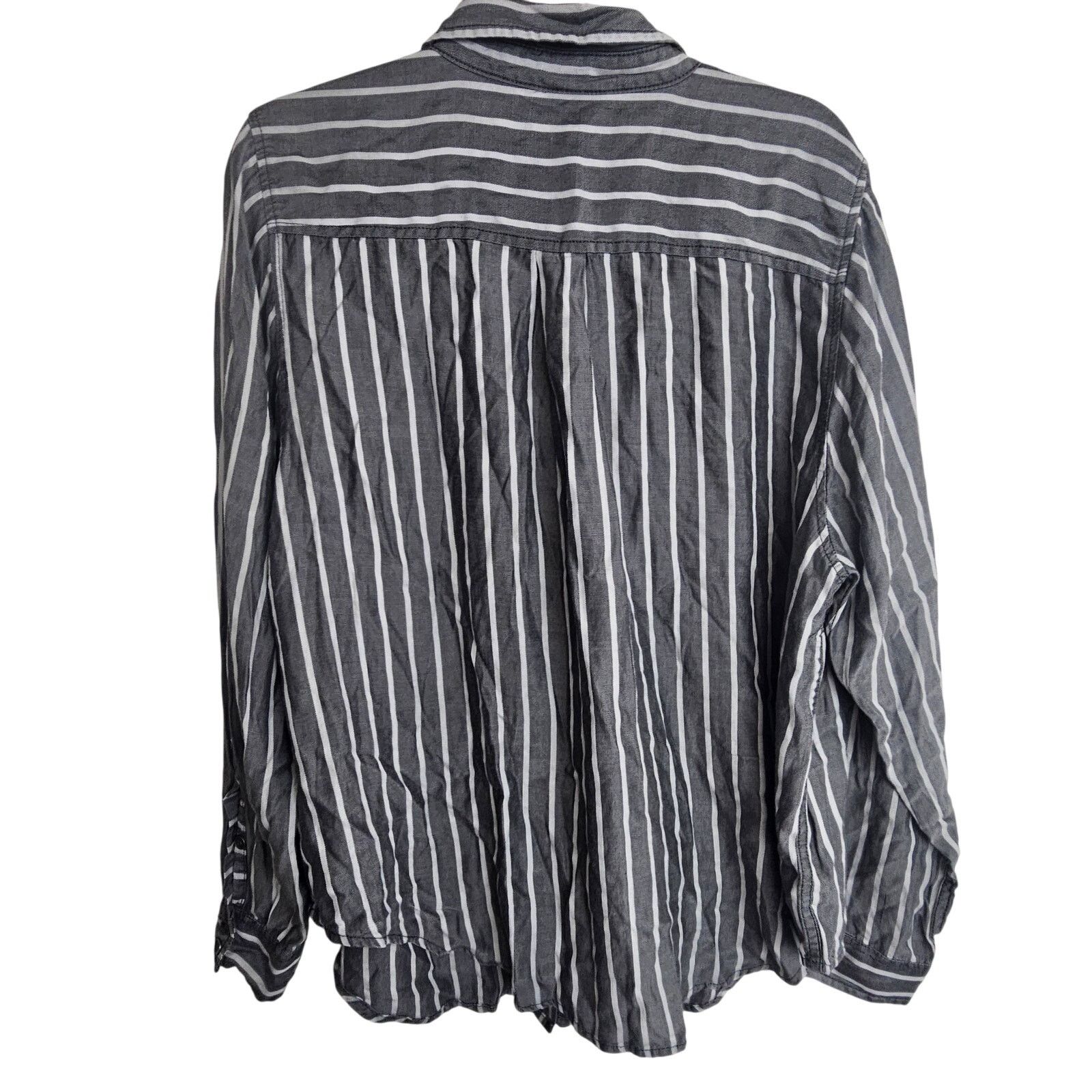 Torrid Torrid Blouse Women 0X Gray White Striped LS Button Casual Size XL / US 12-14 / IT 48-50 - 8 Thumbnail