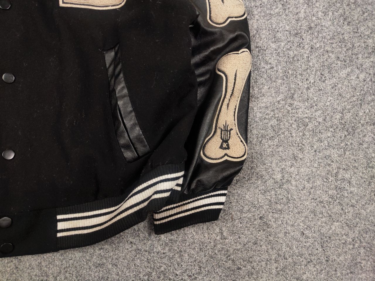 Vintage Vintage Bones Japan Skeleton Letterman Varsity Bomber Jacket Size US M / EU 48-50 / 2 - 11 Thumbnail