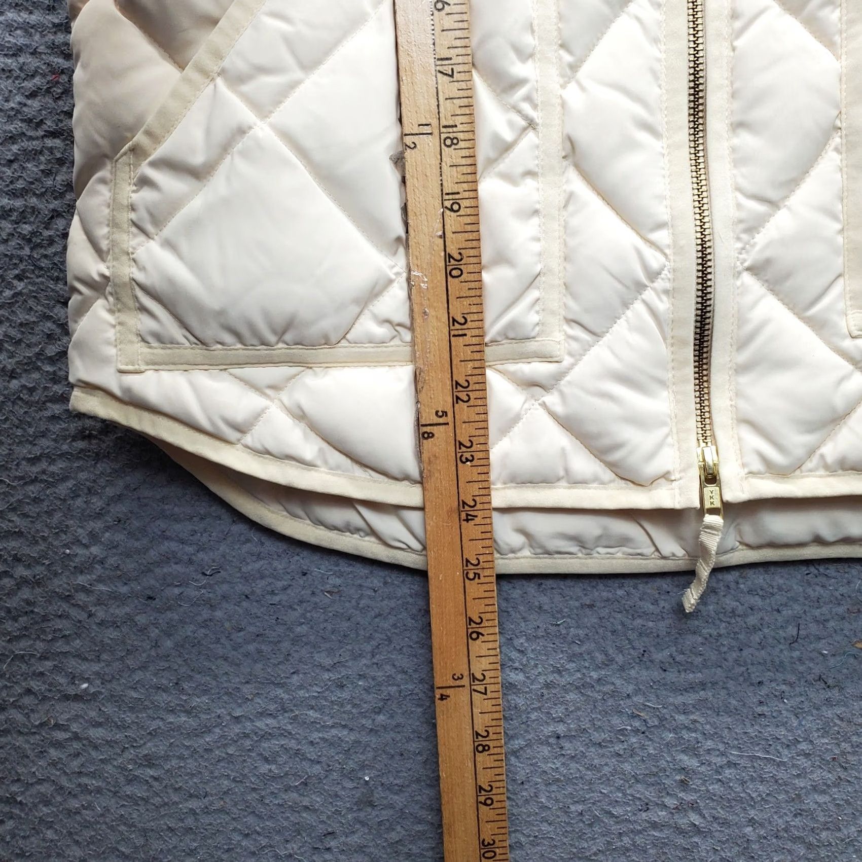 J.Crew J.CREW Quilted Puffer Vest Womens Medium Tan Down Insulated Mock Neck Full Zip Vest Size M / US 6-8 / IT 42-44 - 3 Thumbnail
