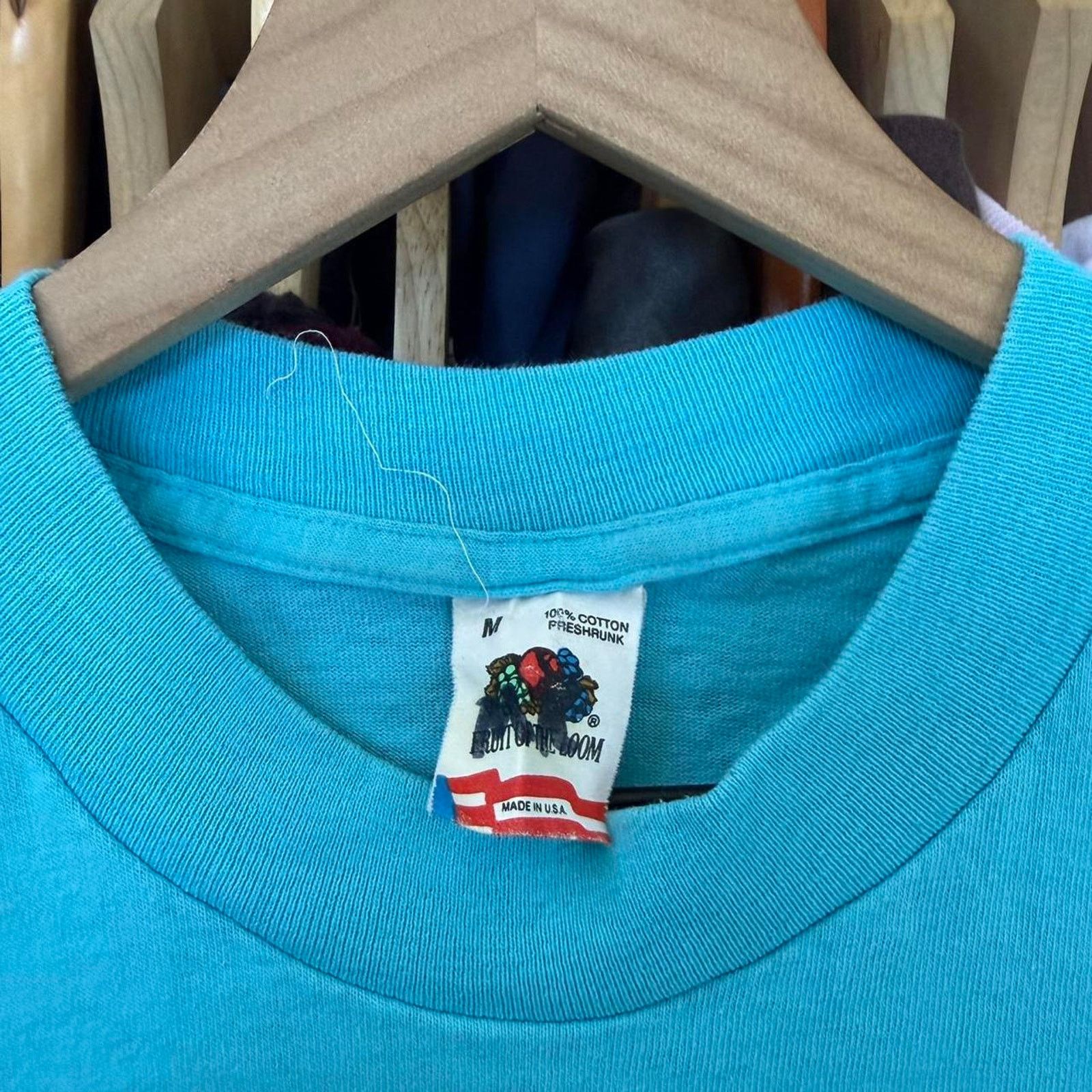 Fruit Of The Loom Vintage 90s Fruit of the Loom Single Stitch Blank T-Shirt Size US M / EU 48-50 / 2 - 6 Thumbnail