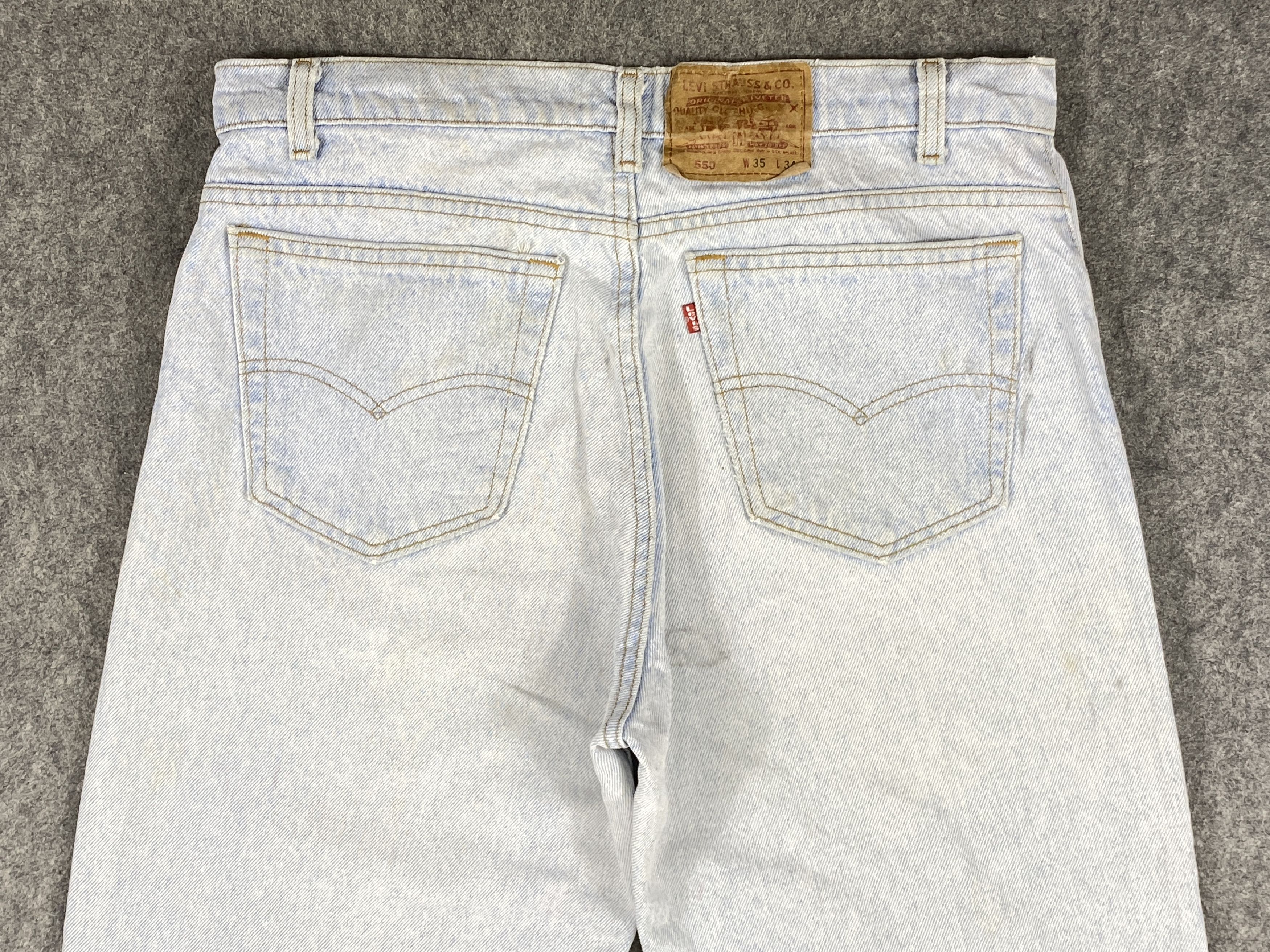 Levi's 90's Light Wash Vintage Levi's 550 USA 35x34 Denim -JN1826 Size US 35 - 4 Thumbnail
