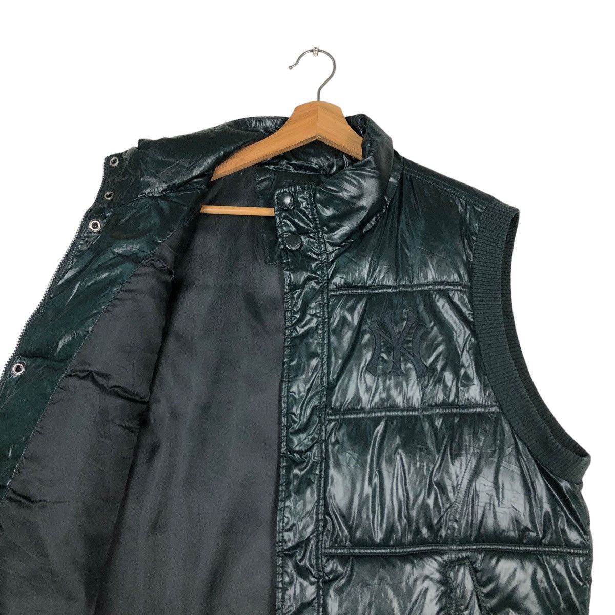New York Yankees 🔥Vintage Sleeveless Biker Puffer Down Jacket MLB New York Size US M / EU 48-50 / 2 - 12 Thumbnail