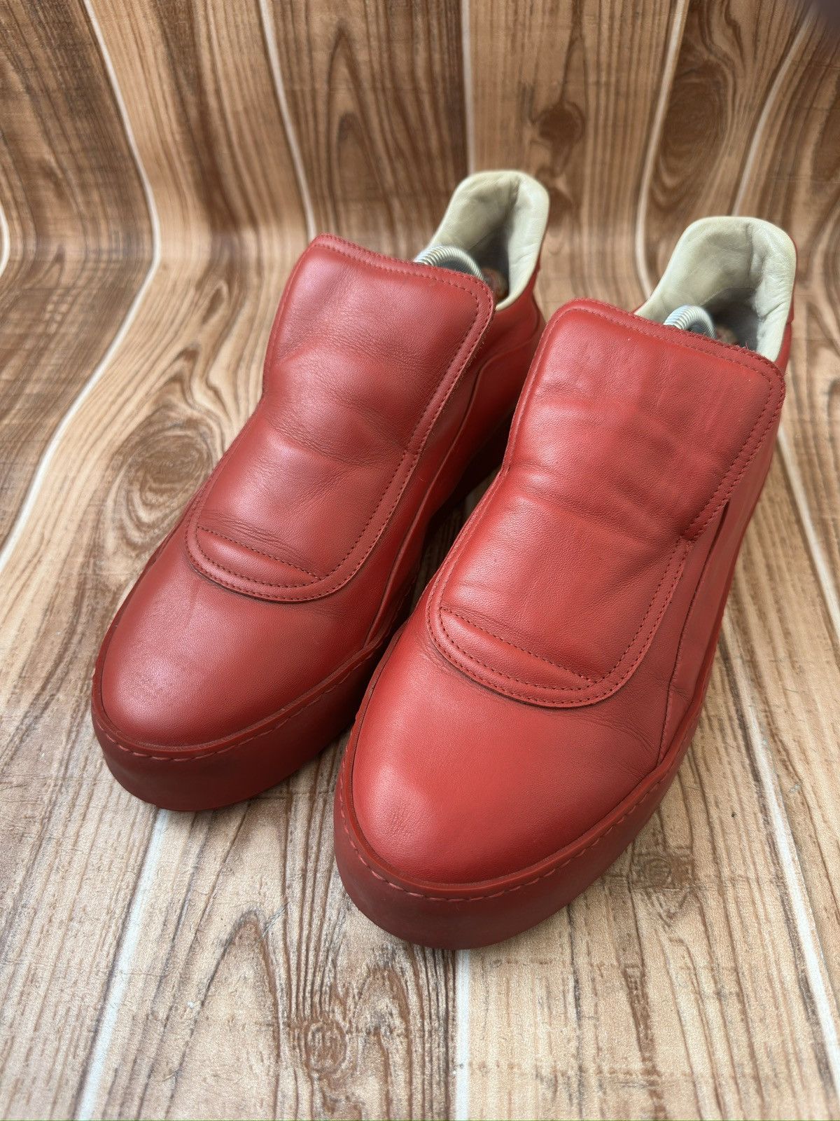 Maison Margiela Maison Martin Margiela Red Leather Sneakers Size US 9 / EU 42 - 15 Thumbnail