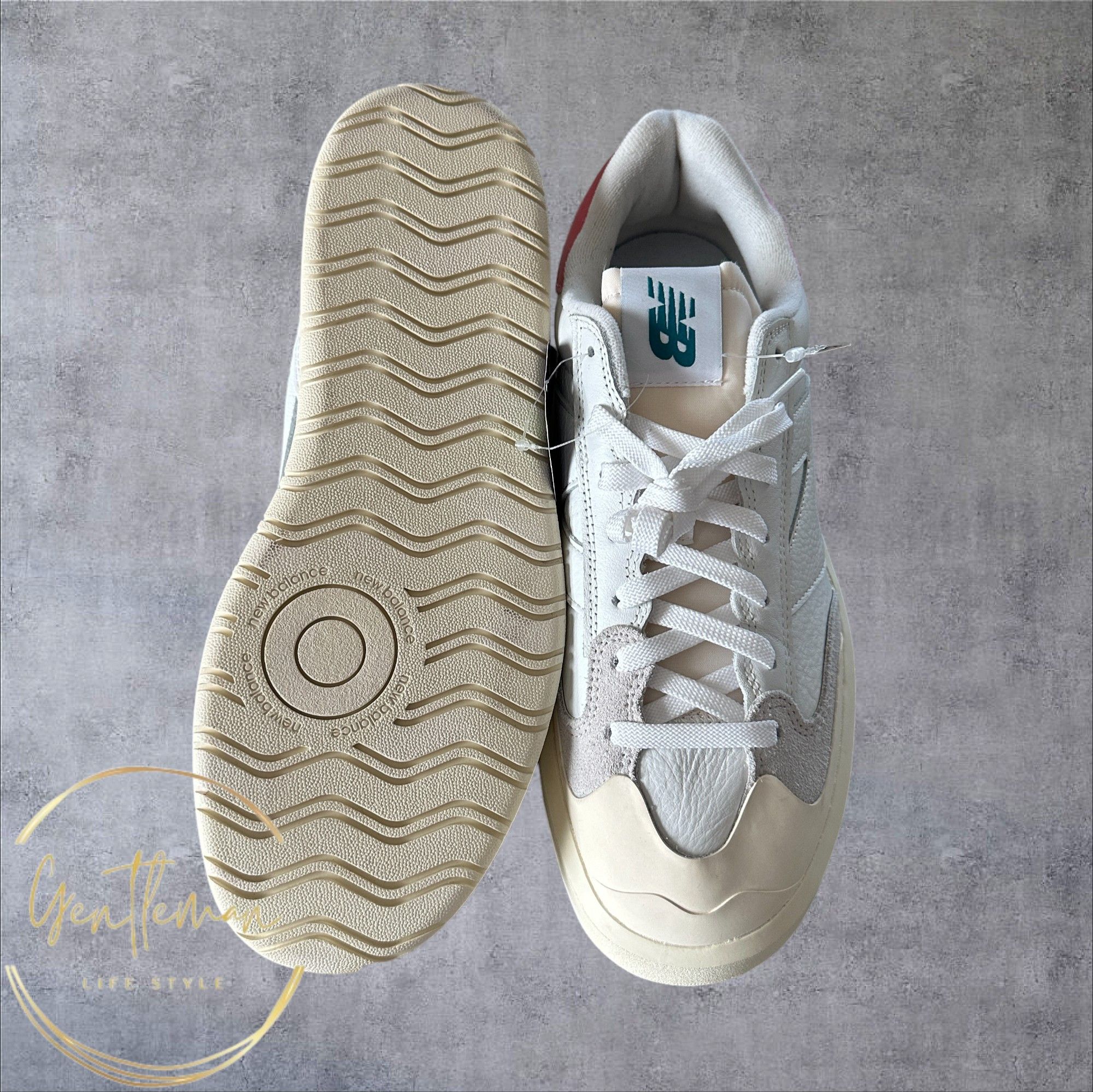 New Balance New Balance CT302 Size 11 New without box Size US 11 / EU 44 - 4 Thumbnail