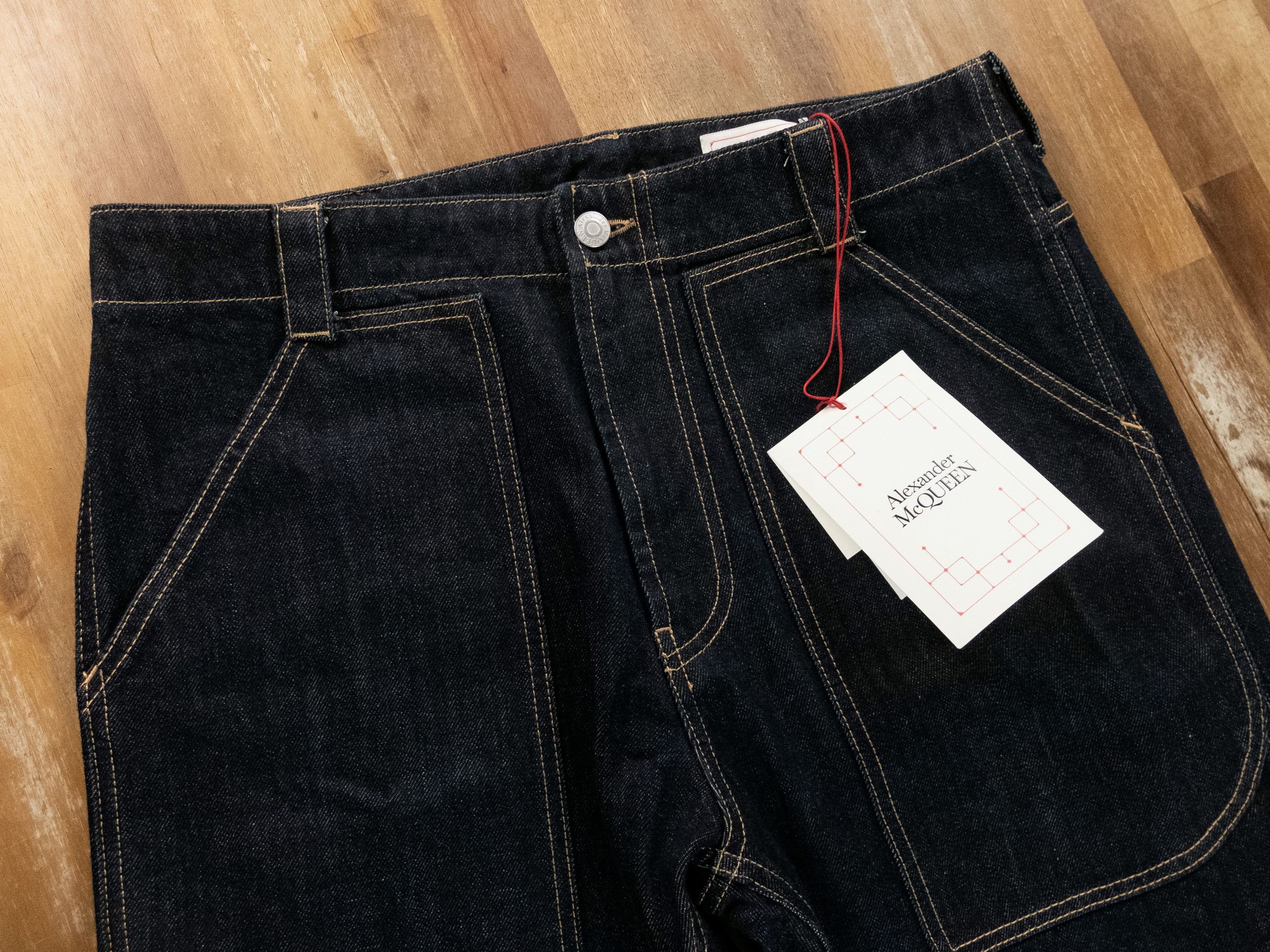 Alexander McQueen ALEXANDER MCQUEEN navy blue contrast stitch cargo jeans Size US 32 / EU 48 - 4 Thumbnail