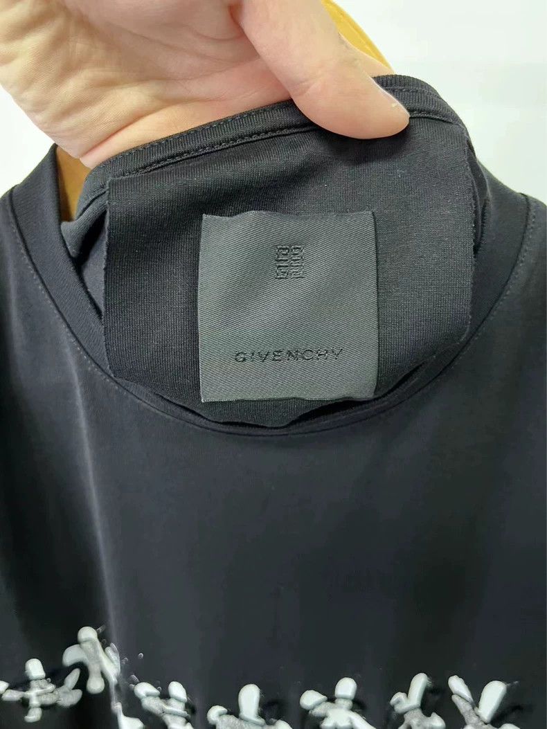 Givenchy Givenchy Collaborative Black Graffiti Flocking Short Sleev Size US M / EU 48-50 / 2 - 3 Thumbnail