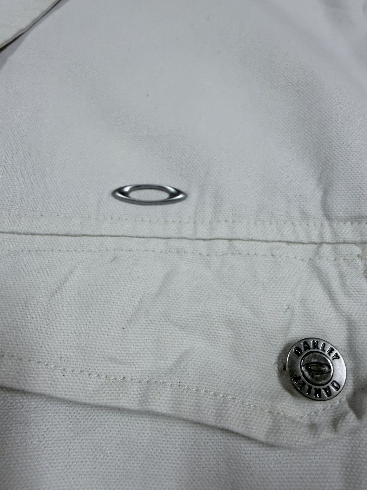 Oakley Vtg🔥Y2k Oakley White Trucker Denim Jacket Size US L / EU 52-54 / 3 - 12 Thumbnail