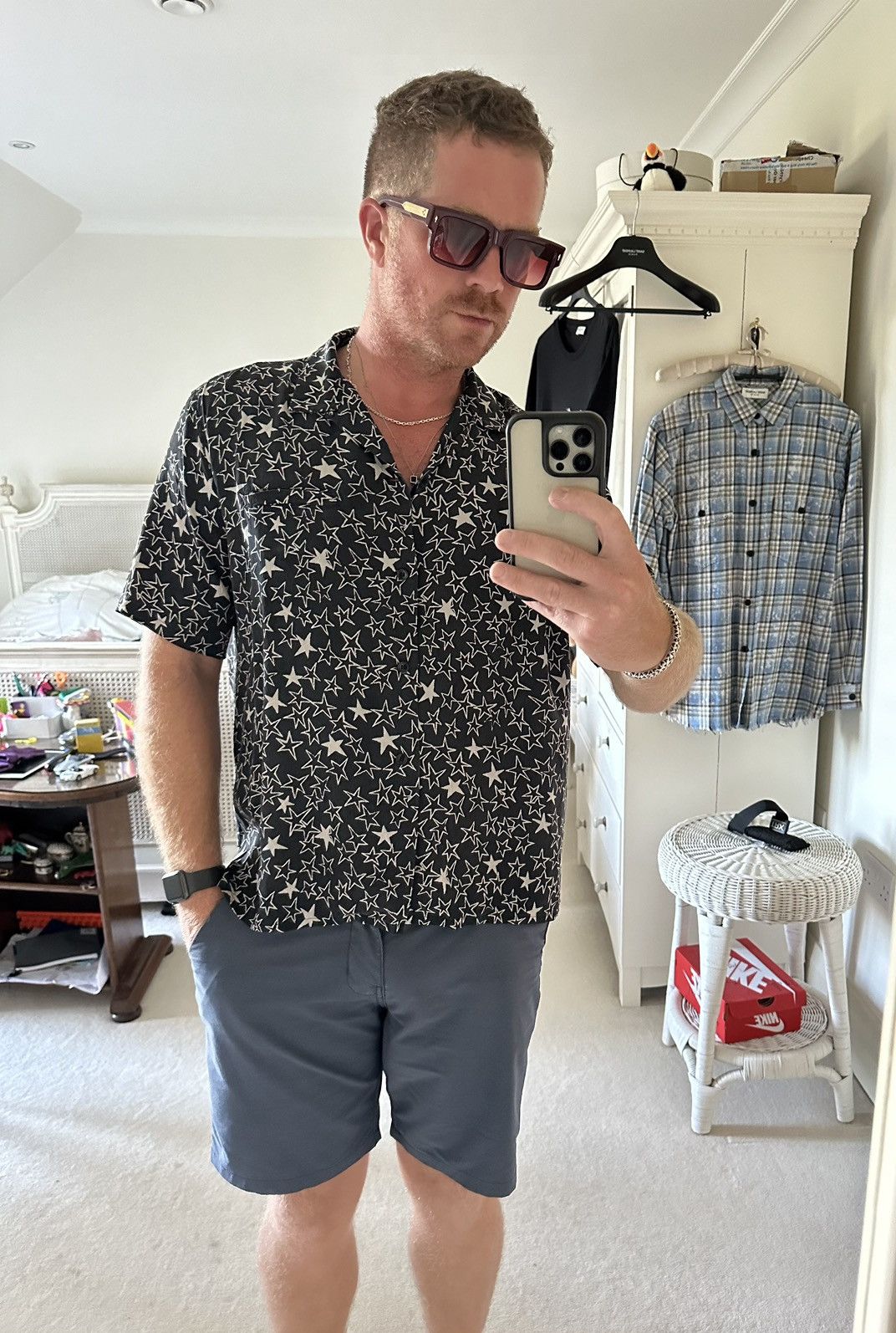 Saint Laurent Paris SS20 Saint Laurent star silk camp shirt Hawaiian 42 short Size US L / EU 52-54 / 3 - 1 Thumbnail