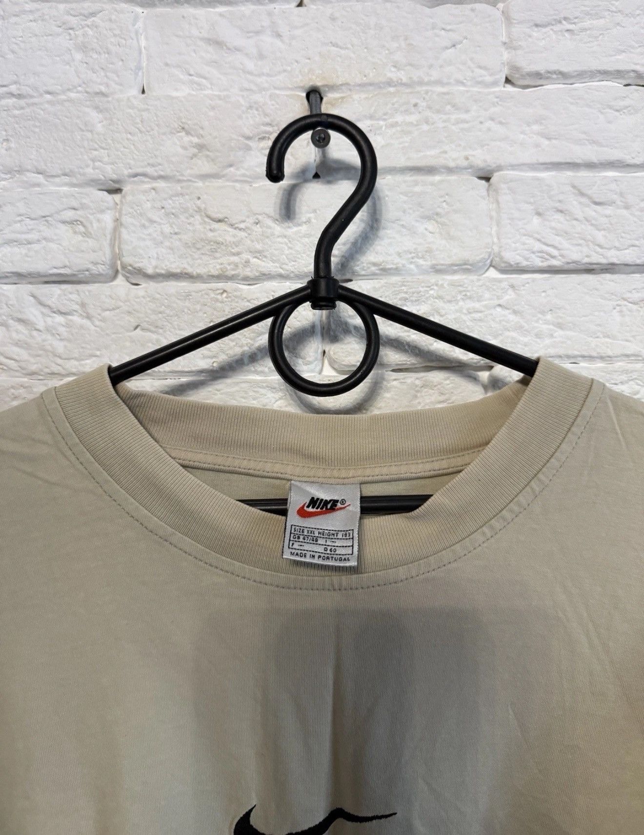 Nike Vintage Nike Tshirt Big Monogram Logo Sz XXL Size US XXL / EU 58 / 5 - 4 Thumbnail