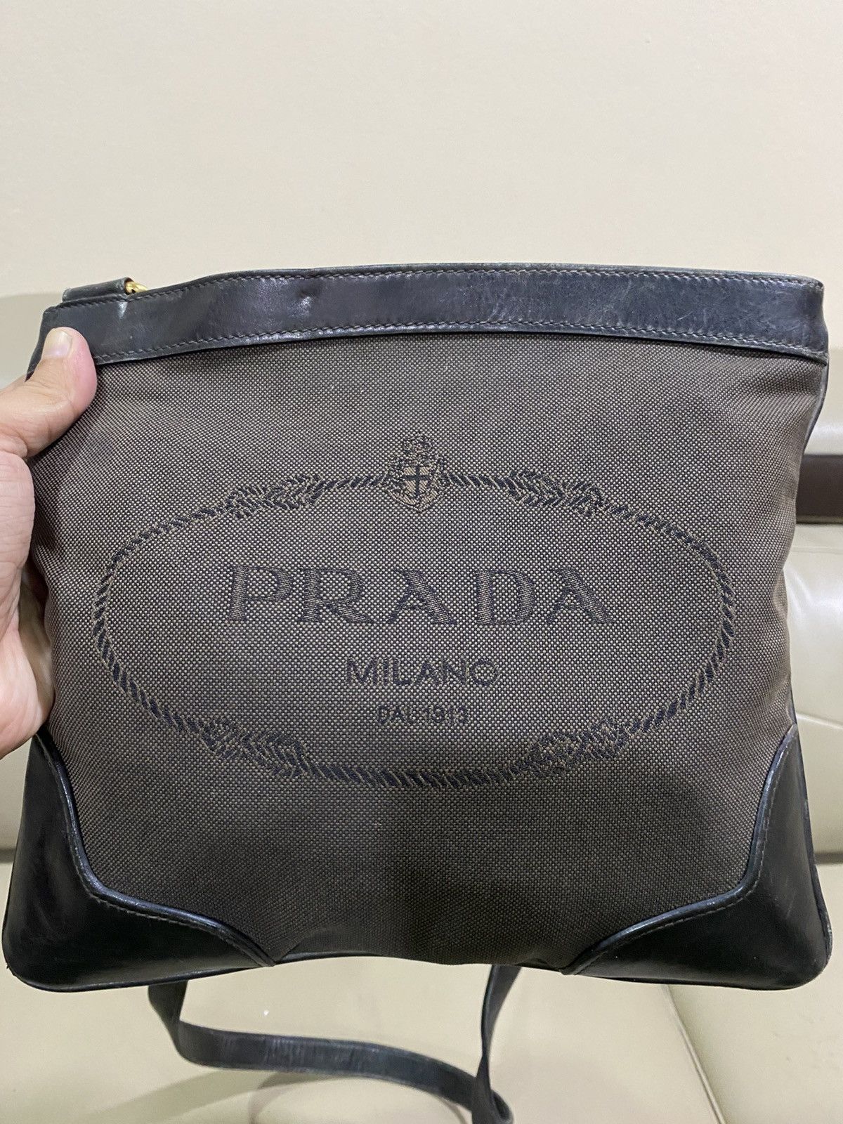 Prada Authentic Prada Milano Saffiano Crossbody Sling Bag Size ONE SIZE - 4 Thumbnail