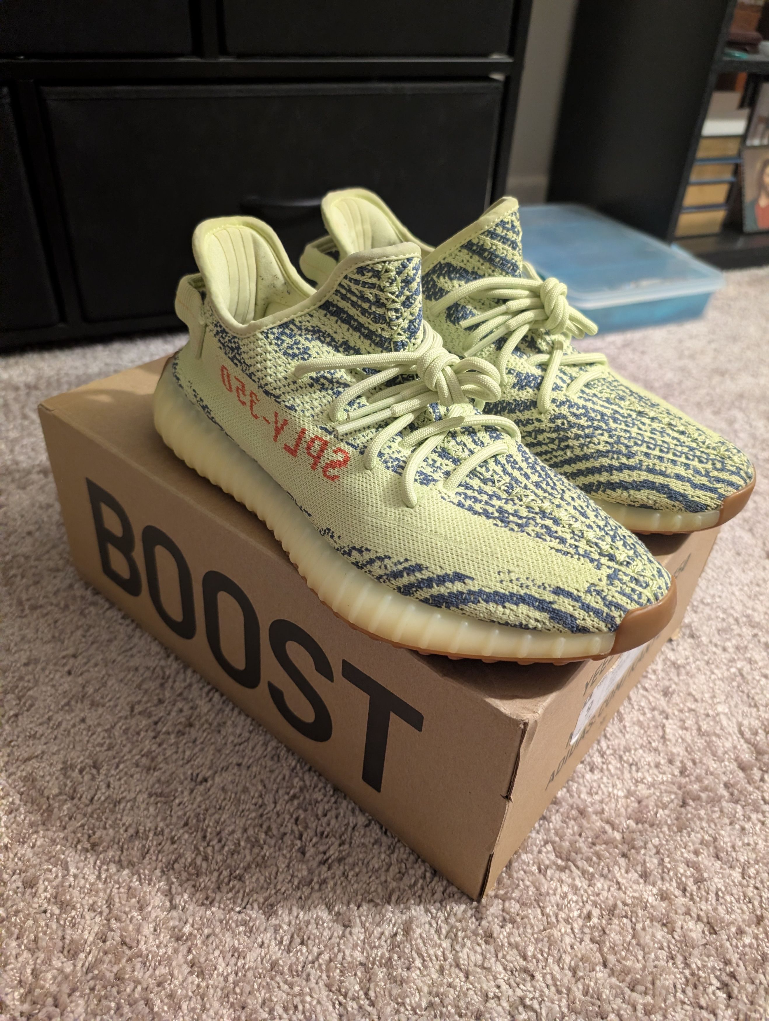 Yeezy 350v2 frozen yellow Size US 9 / EU 42 - 3 Thumbnail
