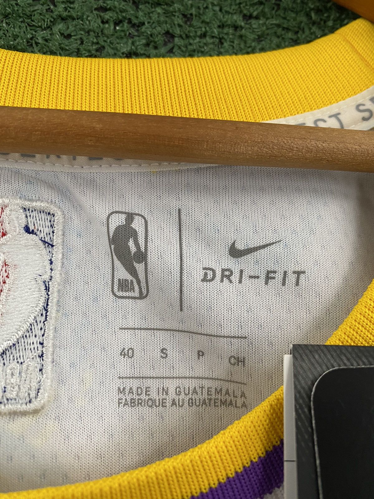 Nike New Nike LA Laker LeBron James Select Series Swingman Jersey Size US S / EU 44-46 / 1 - 6 Thumbnail