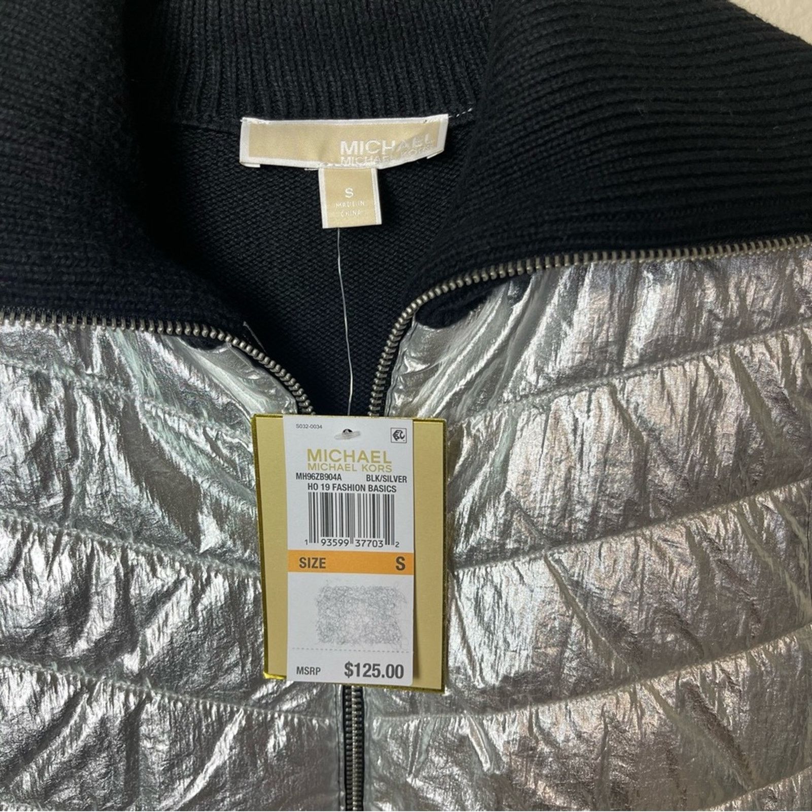 Michael Kors Michael Kors Puffer Foil Front Sweater Vest Silver Small Size S / US 4 / IT 40 - 6 Thumbnail