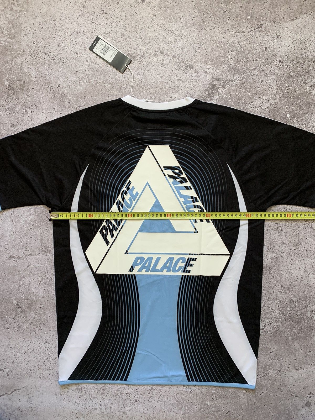 Adidas × Palace Palace Adidas sunpal jersey size M Size US M / EU 48-50 / 2 - 6 Thumbnail