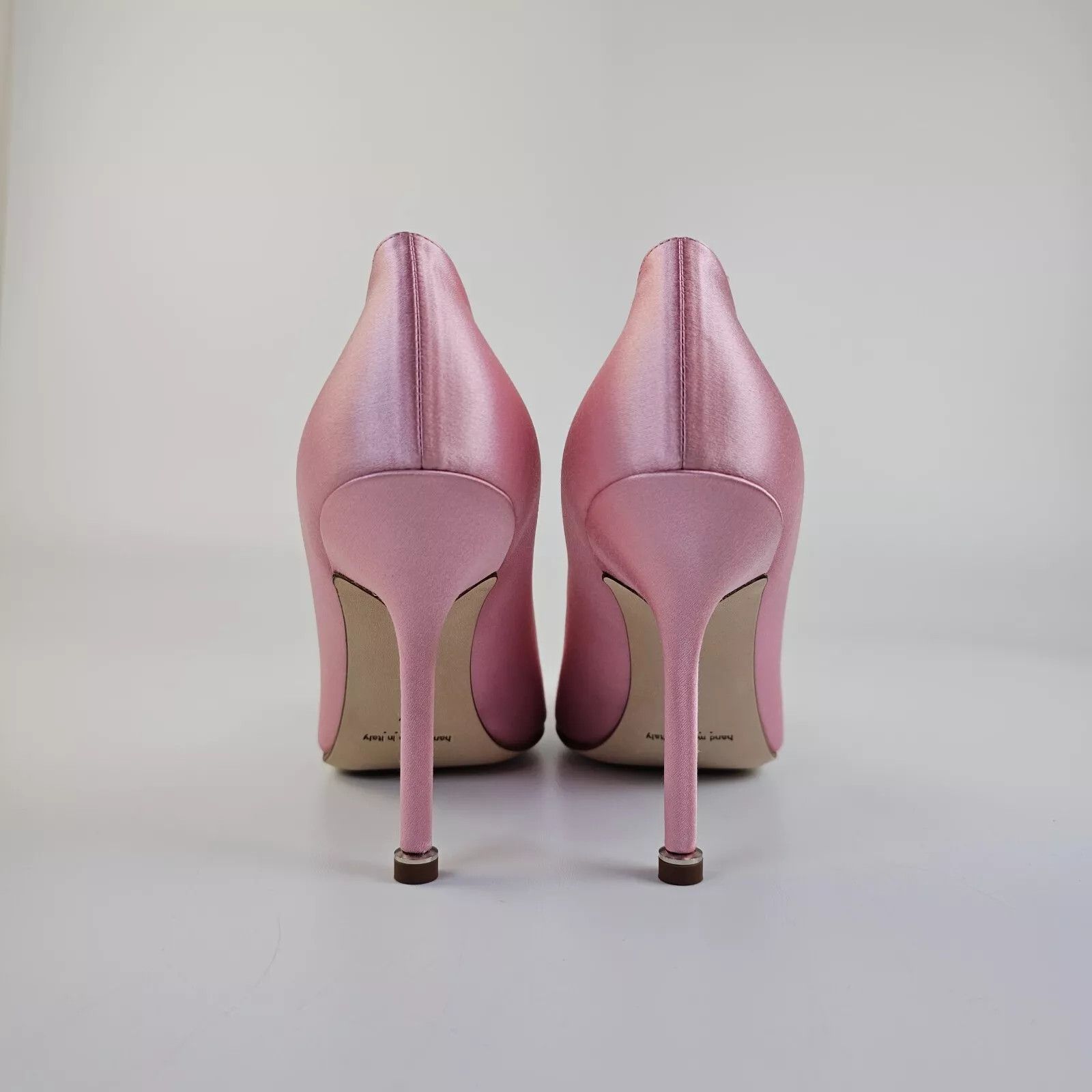 Manolo Blahnik Hangisi Light Pink Satin 105mm Pumps New - Main Image