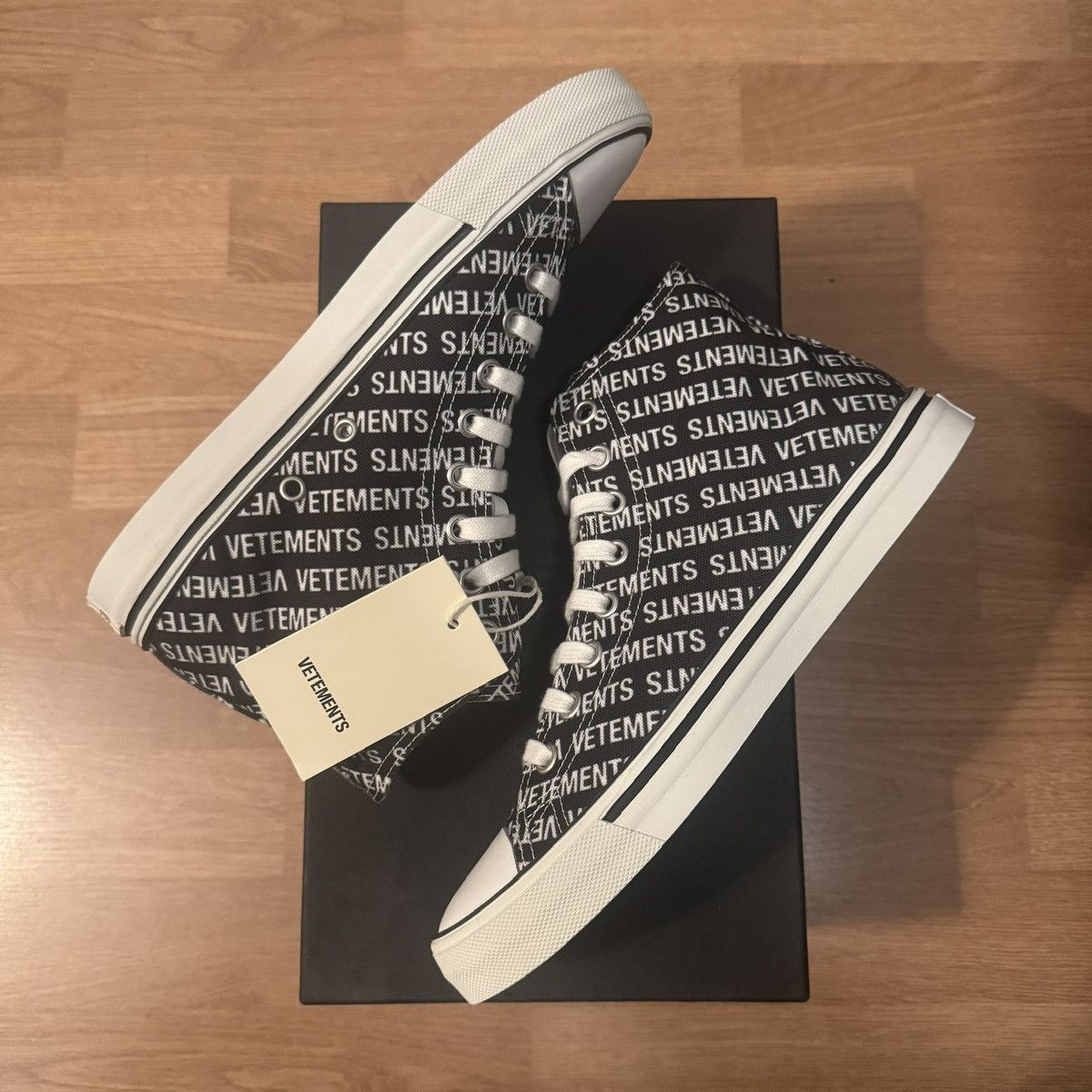 Vetements VETEMENTS Black High-Top Canvas Sneaker (FW/18) Size US 8 / EU 41 - 11 Thumbnail