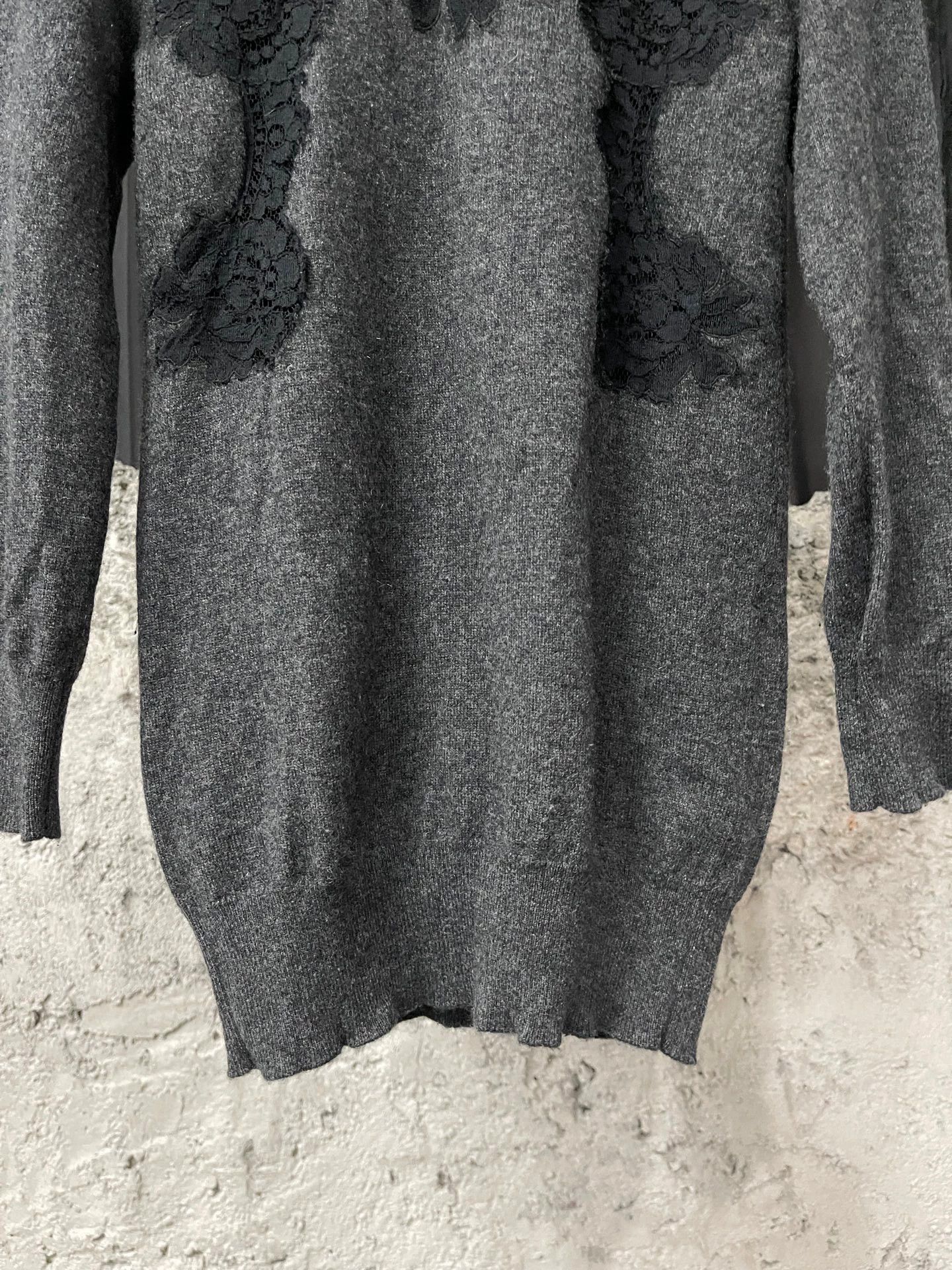 Dolce & Gabbana DG lace cutout sweater IT 36 new Size XS / US 0-2 / IT 36-38 - 4 Thumbnail