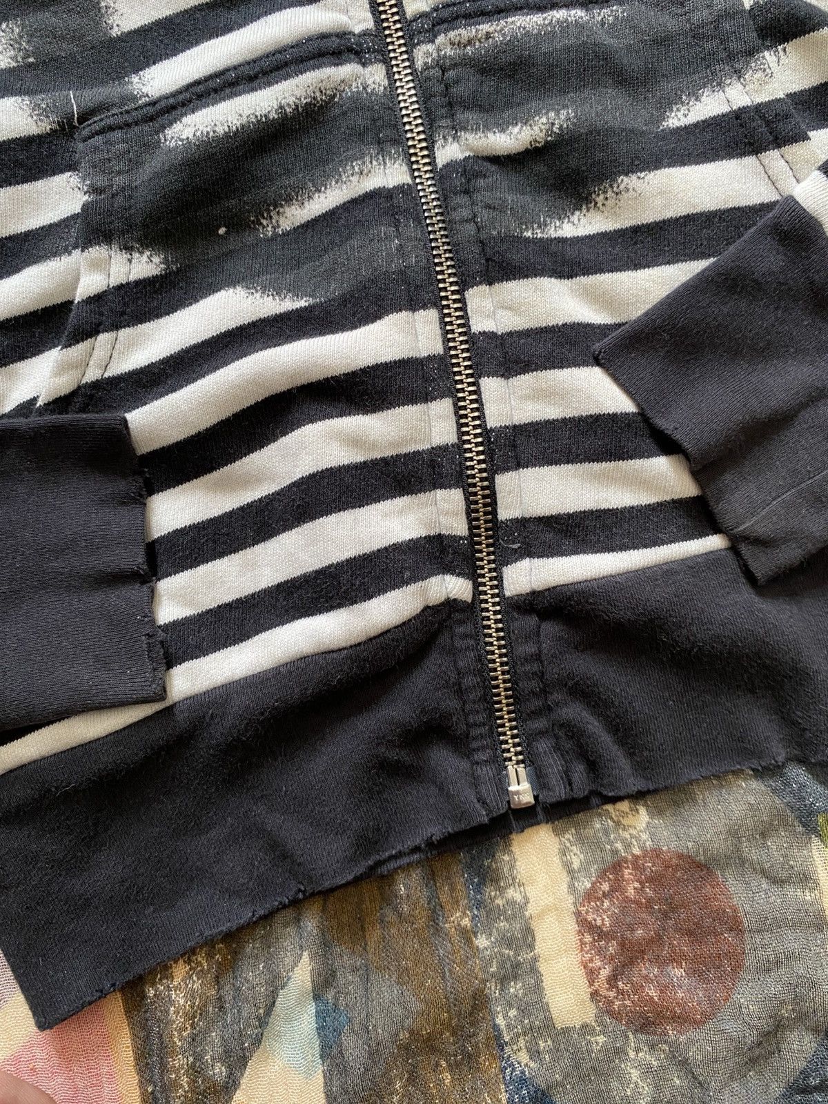 If Six Was Nine × Japanese Brand × Le Grande Bleu (L.G.B.) Nununu emoticon distressed striped hoodie Size US S / EU 44-46 / 1 - 5 Thumbnail