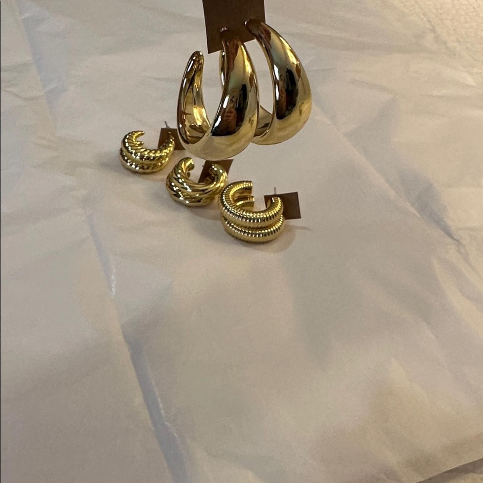 Other Chic Gold-Tone Textured Fashion Hoop Earrings Set of 4 Size ONE SIZE - 3 Thumbnail