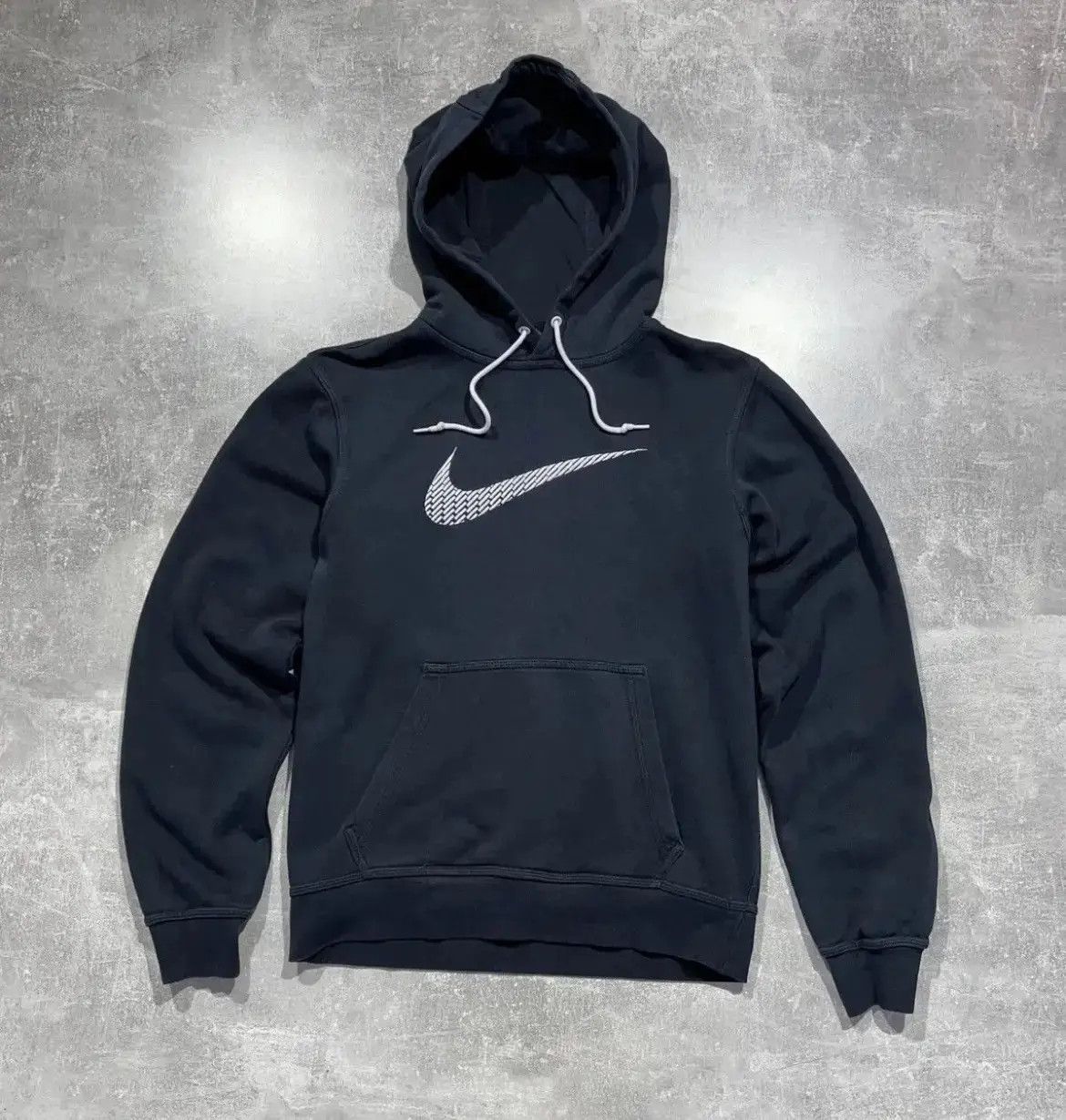 Nike embroidered logo hoodie best sale