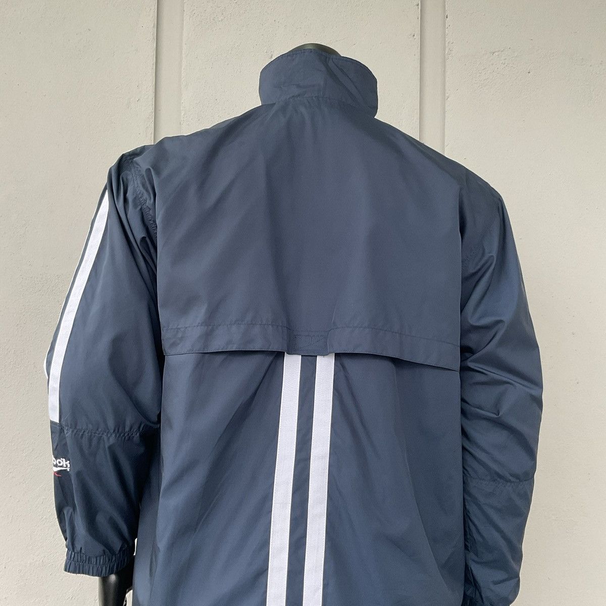 Reebok × Vintage Vintage REEBOK Track Windbreaker Jacket Size US M / EU 48-50 / 2 - 8 Thumbnail